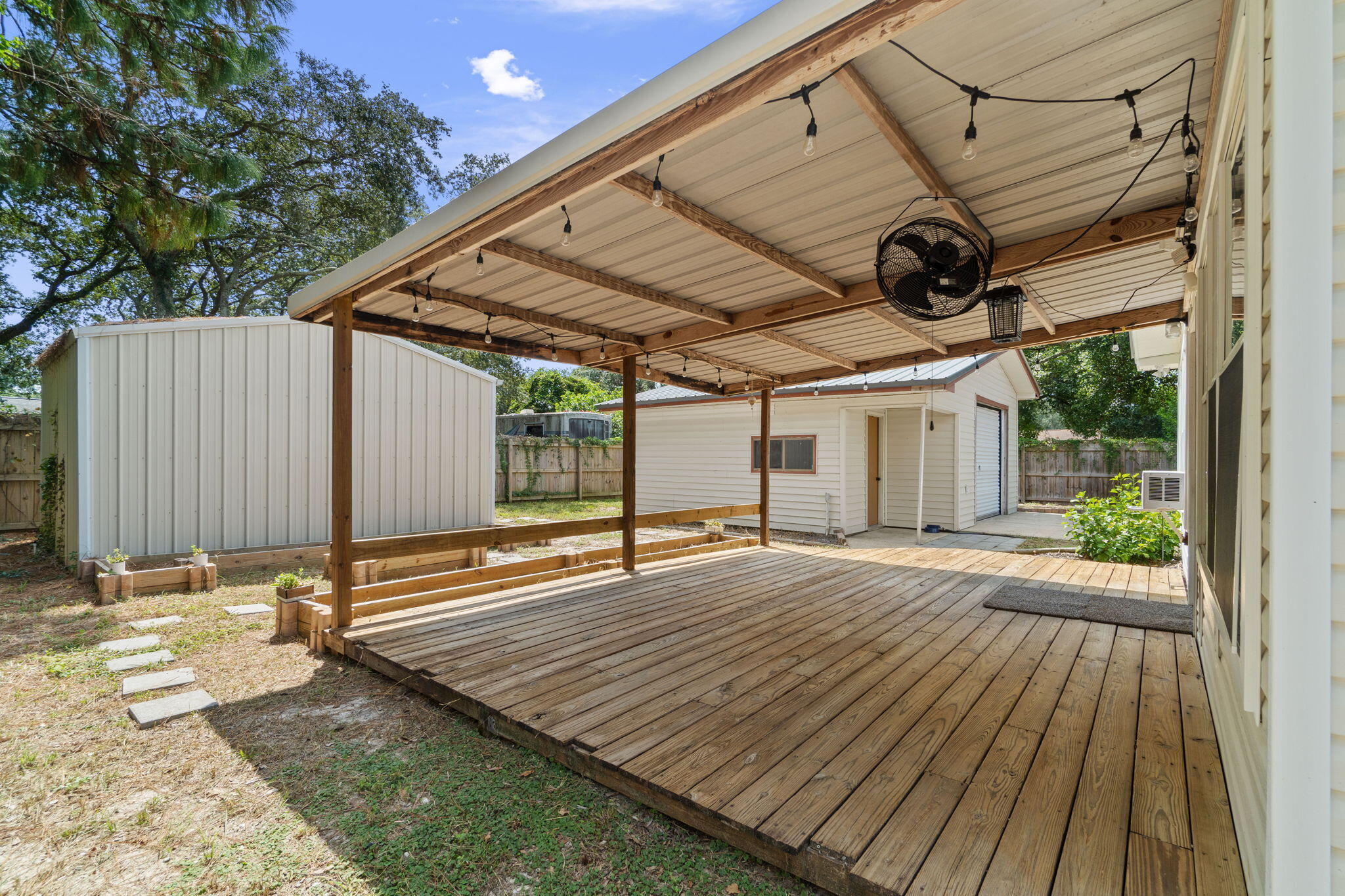 WINTHROP PLACE 1ST ADDN - Residential