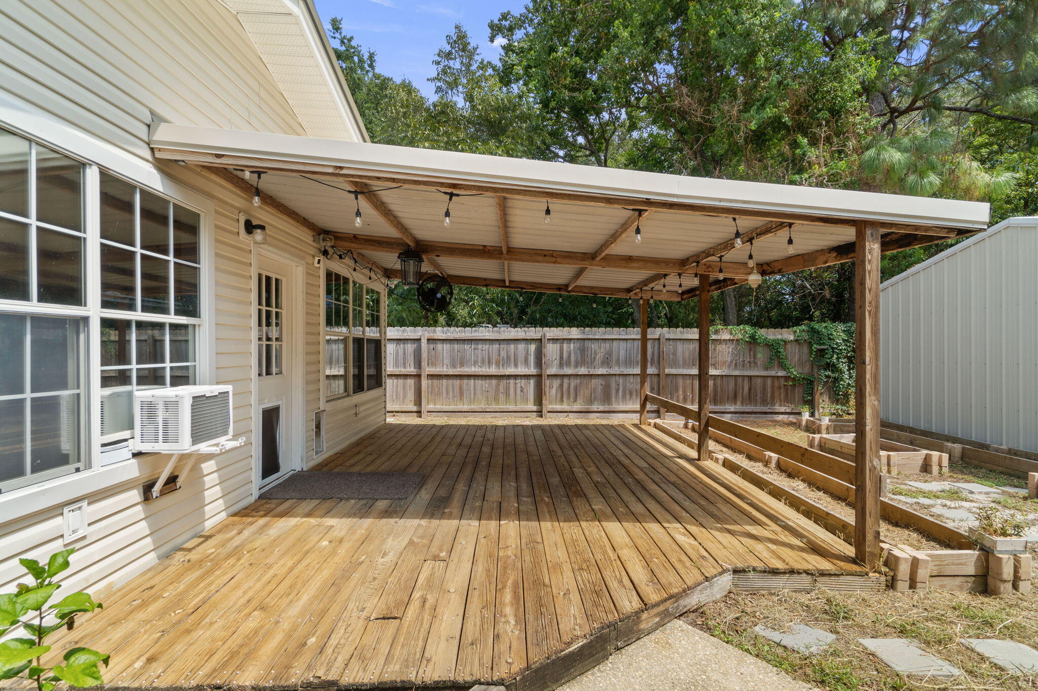 WINTHROP PLACE 1ST ADDN - Residential