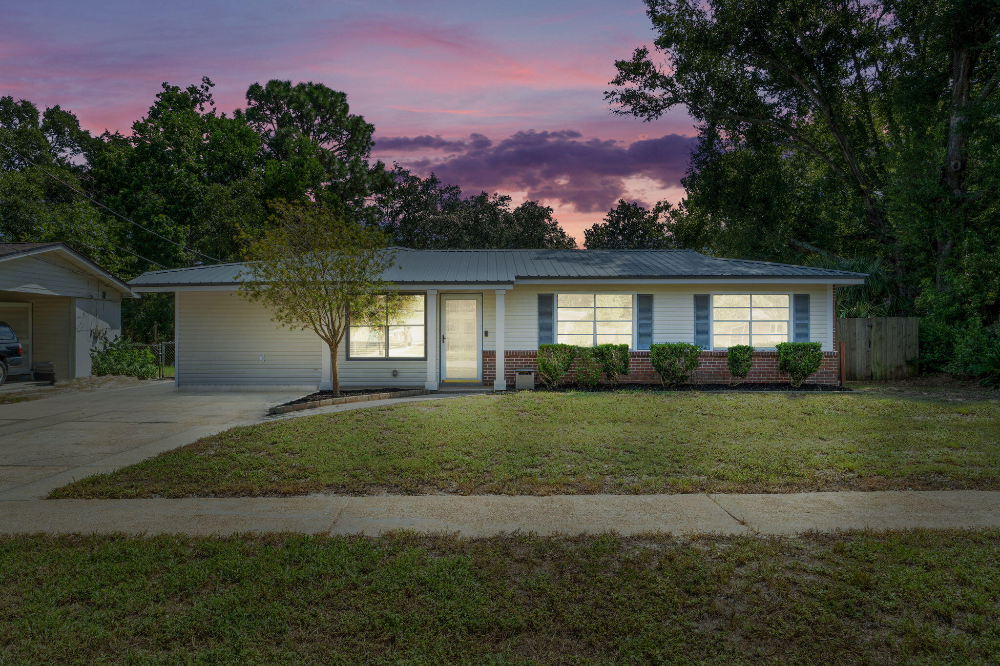 WINTHROP PLACE 1ST ADDN - Residential