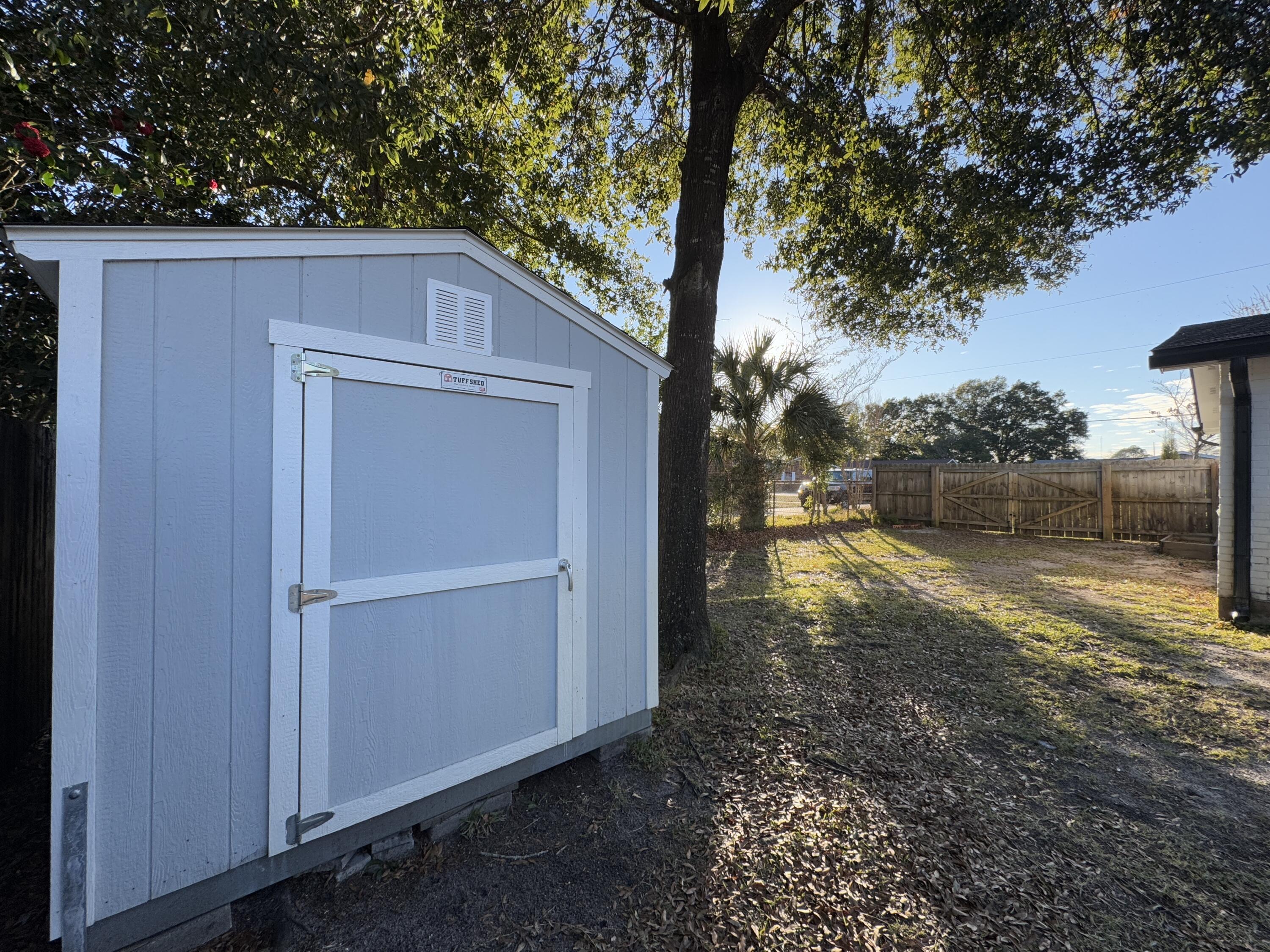 MIDPINES - Residential