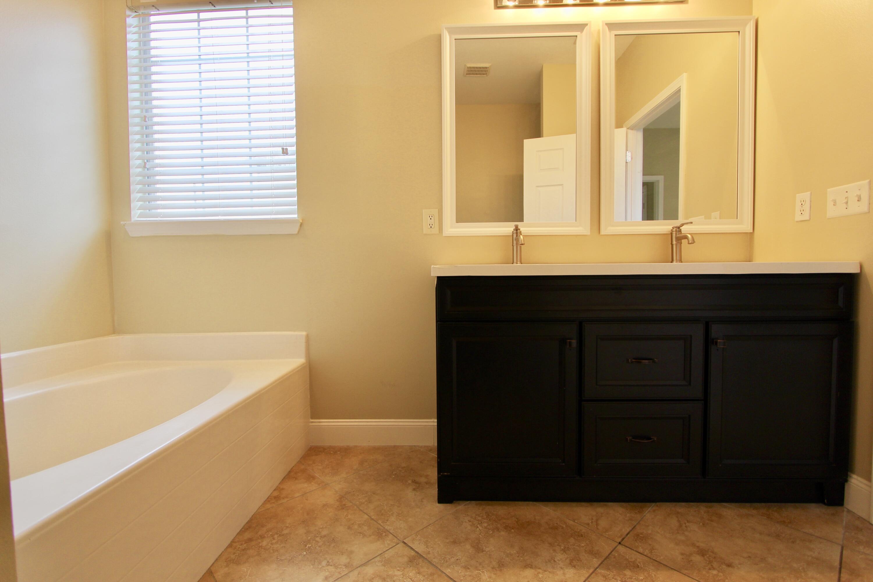 SANDY RIDGE ESTATES - Residential