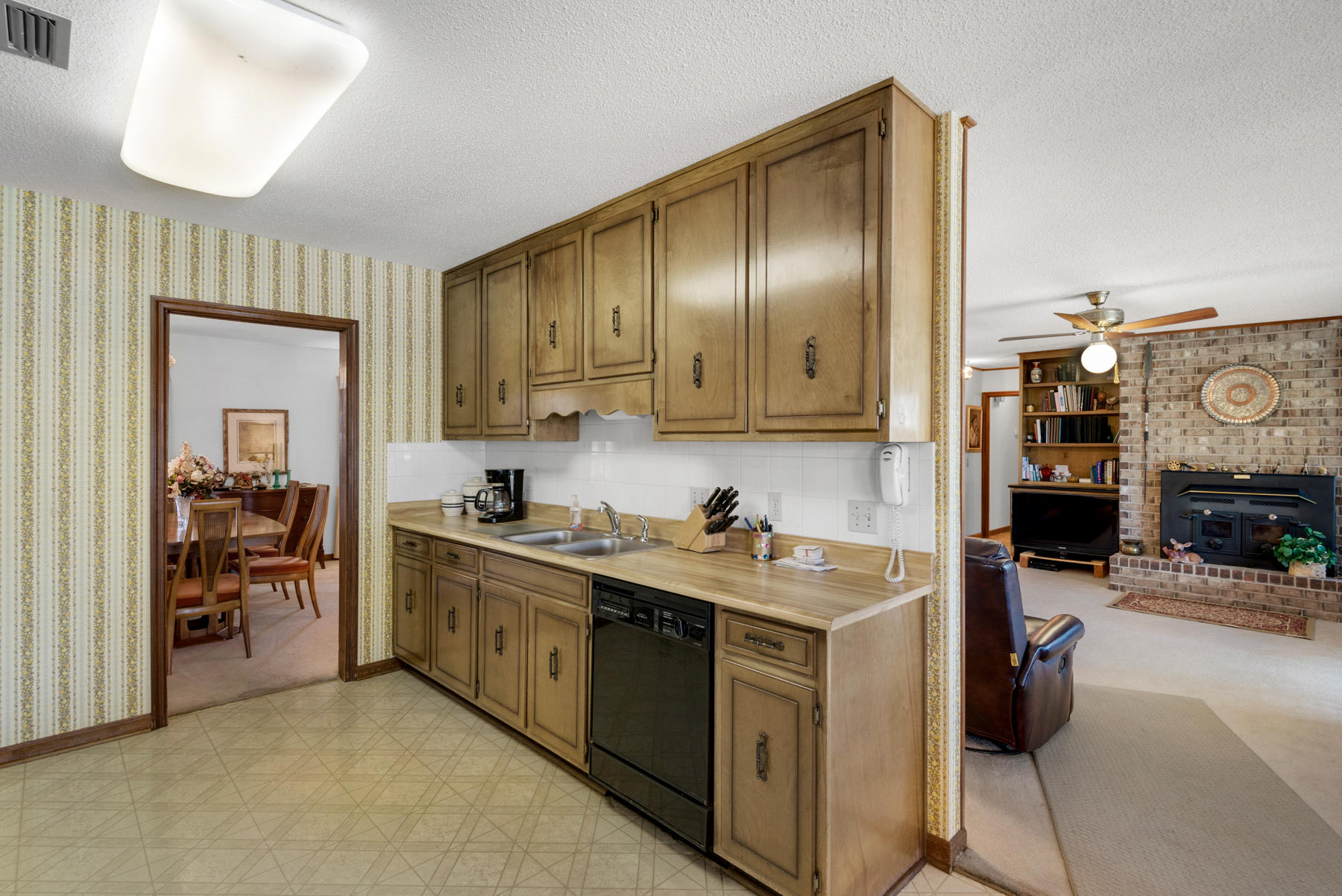 NO RECORDED SUBDIVISION - Residential