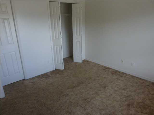 FLOROSA DEL MAR - Residential Lease