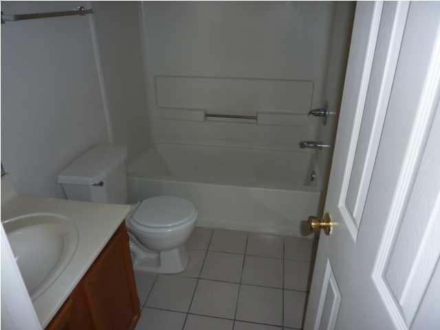 FLOROSA DEL MAR - Residential Lease