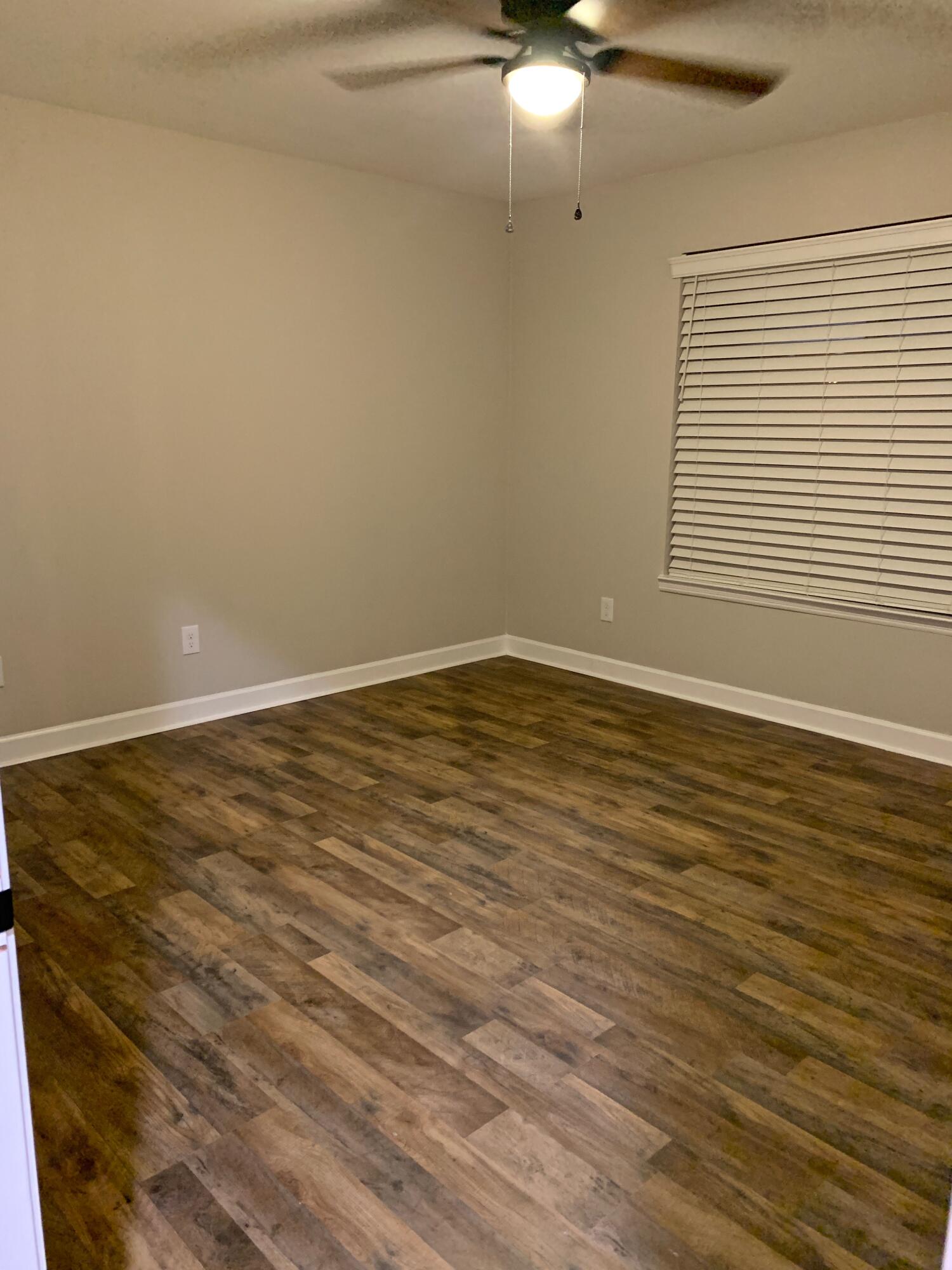 Lannie Rowe Lake Estates - Residential