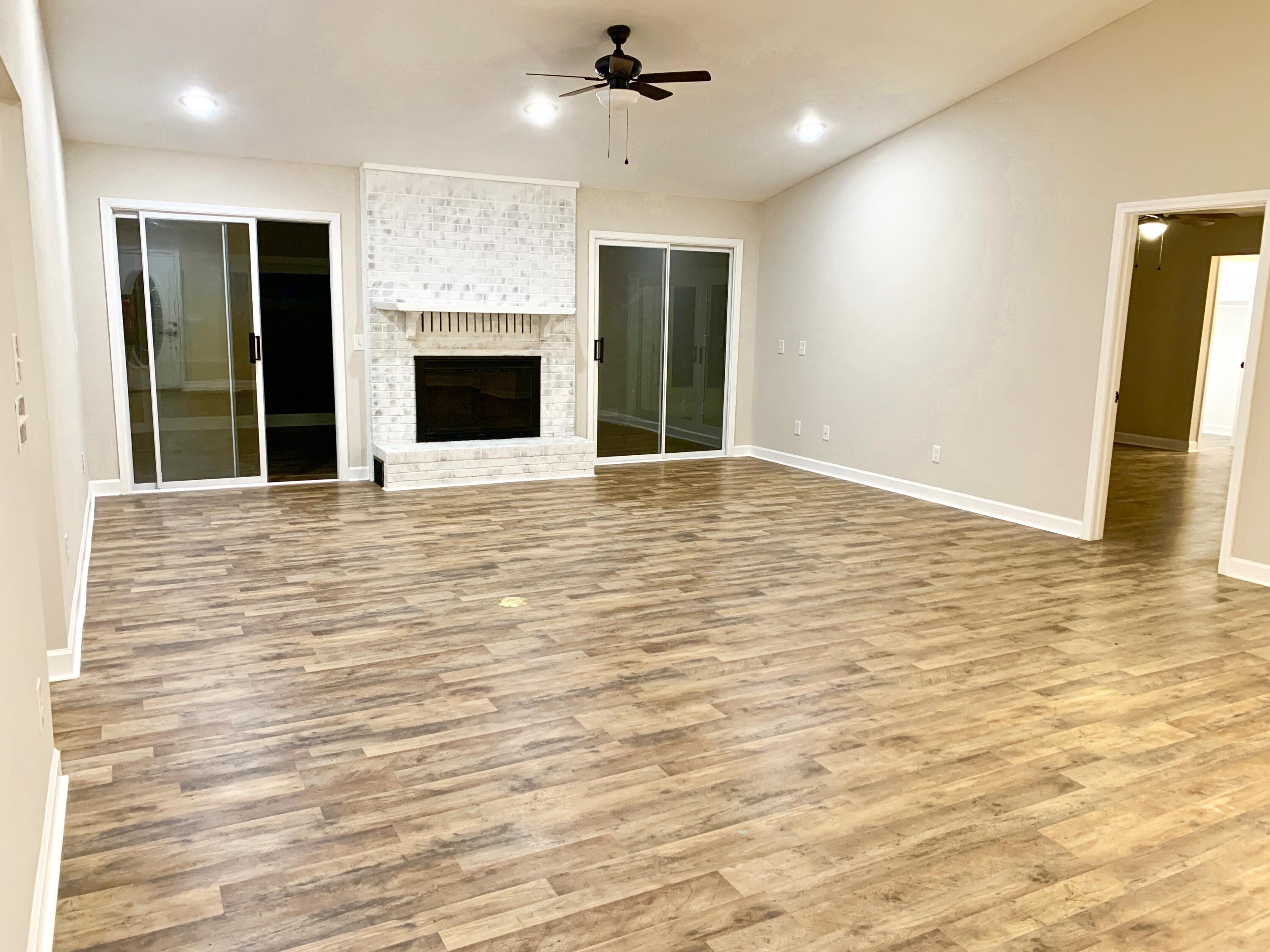 Lannie Rowe Lake Estates - Residential