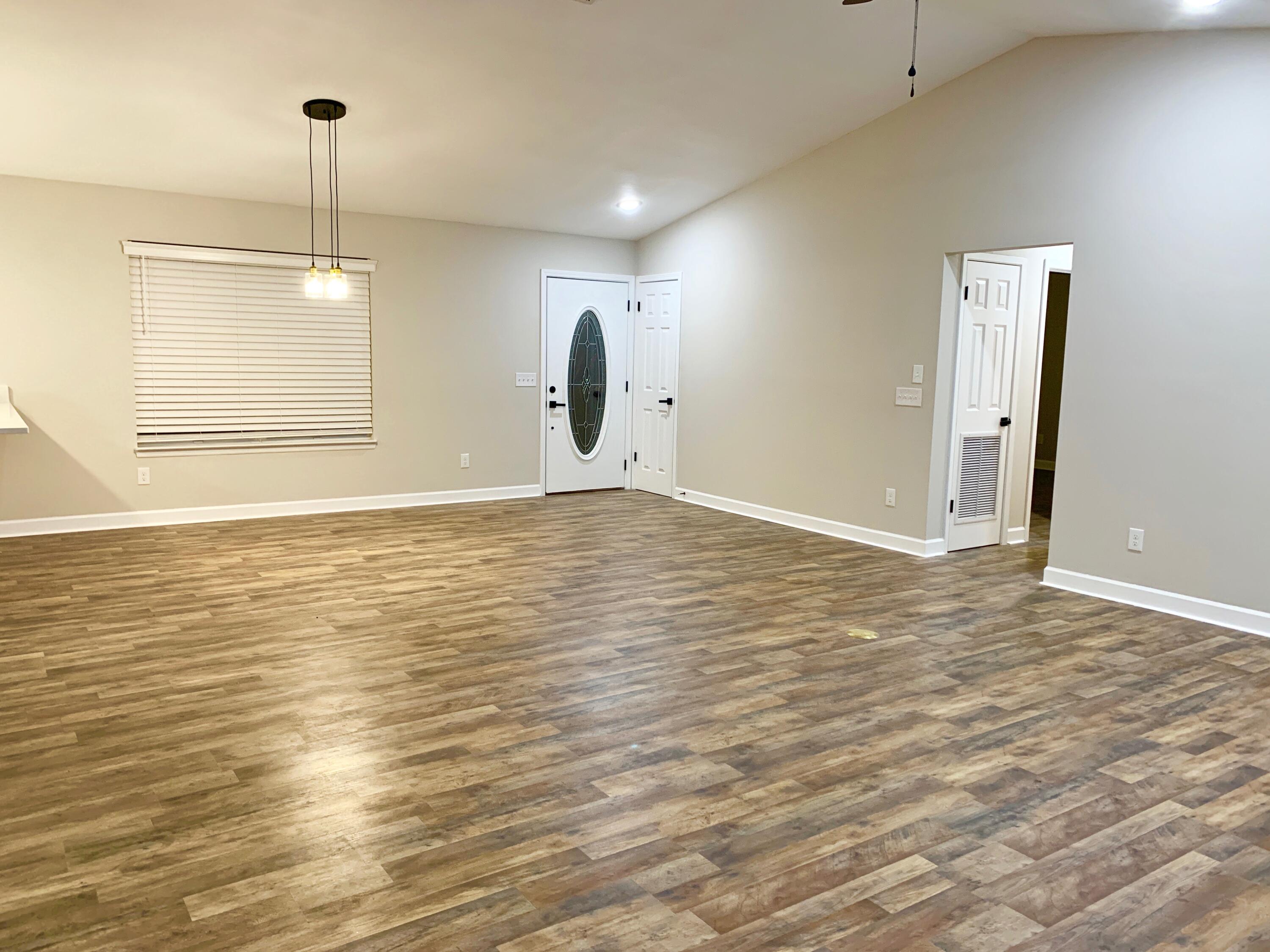 Lannie Rowe Lake Estates - Residential