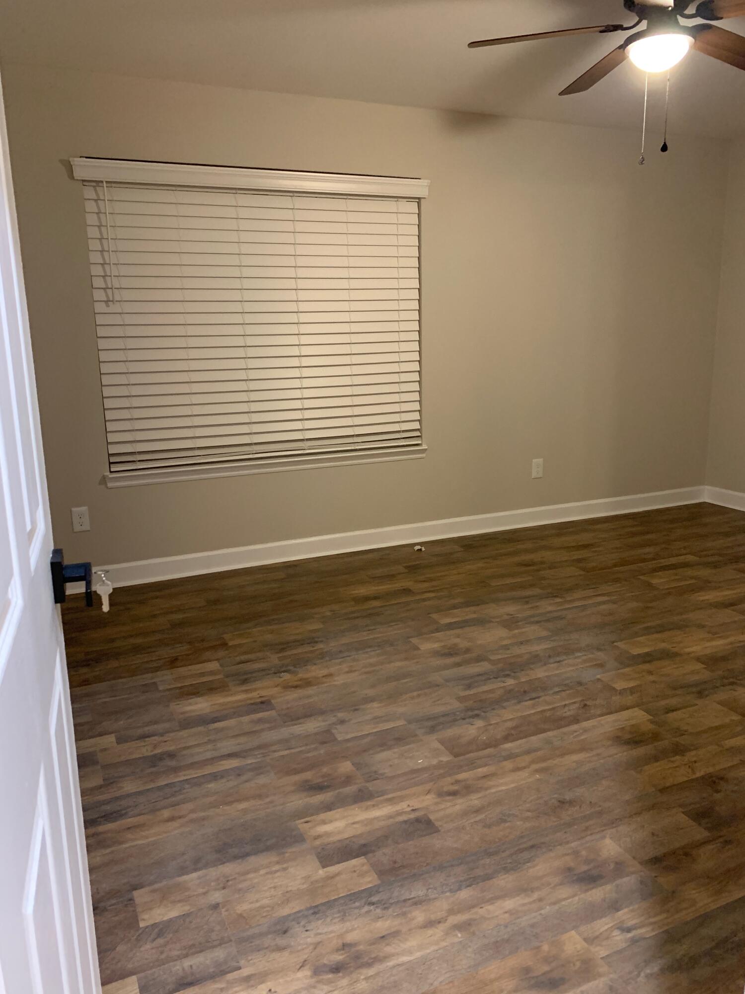 Lannie Rowe Lake Estates - Residential