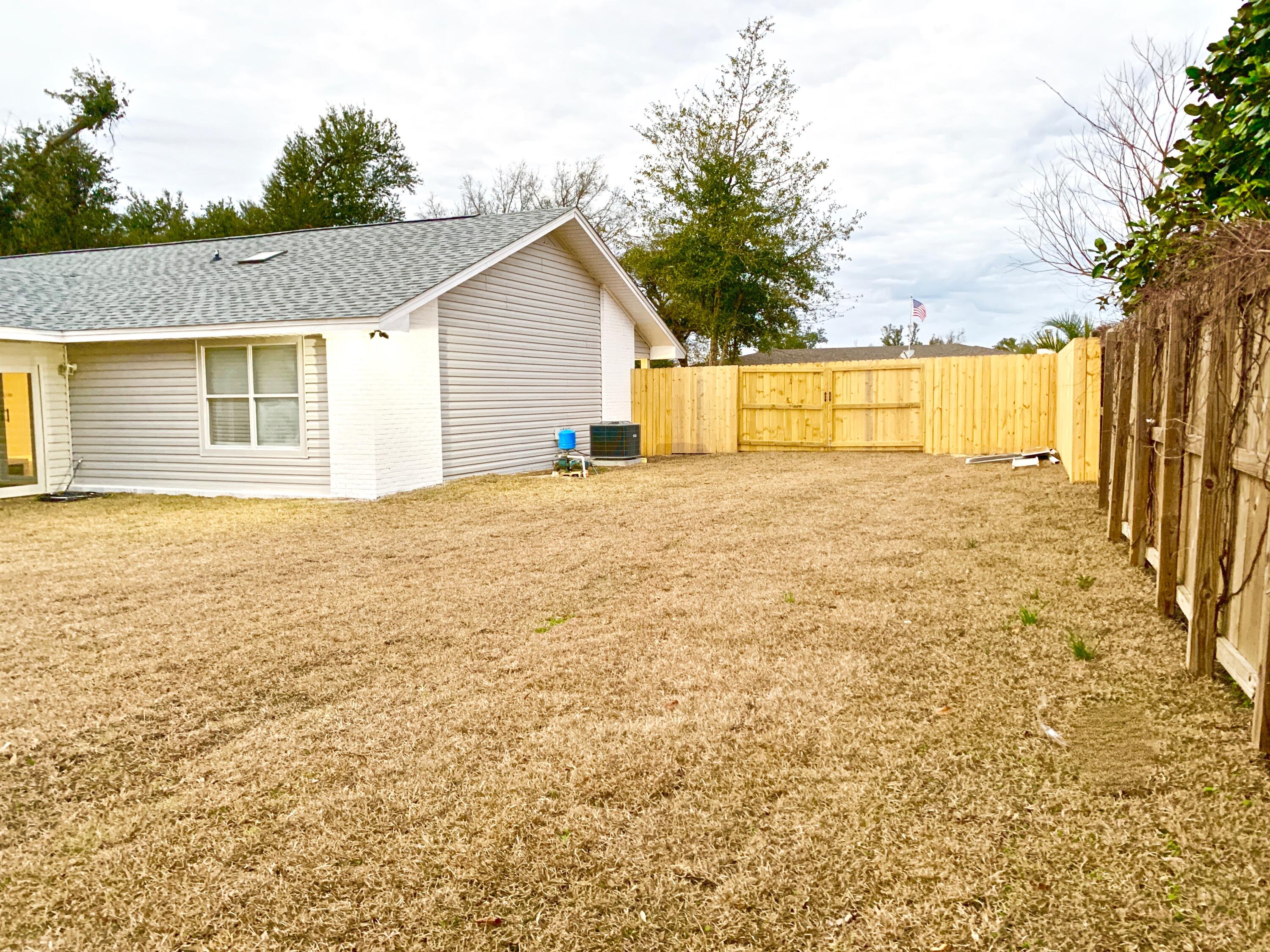 Lannie Rowe Lake Estates - Residential