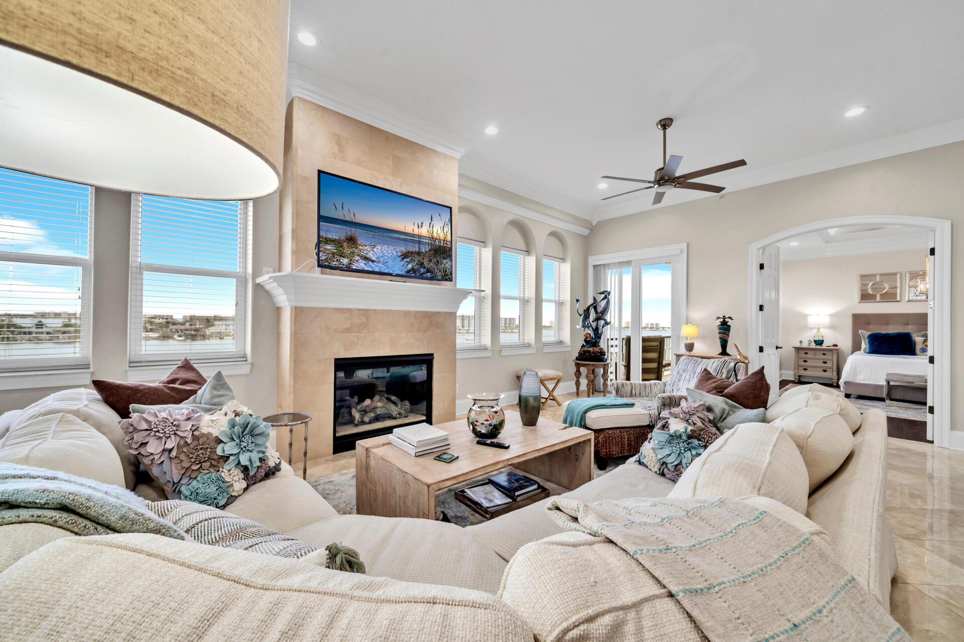 TRANQUIL HARBOR - Residential