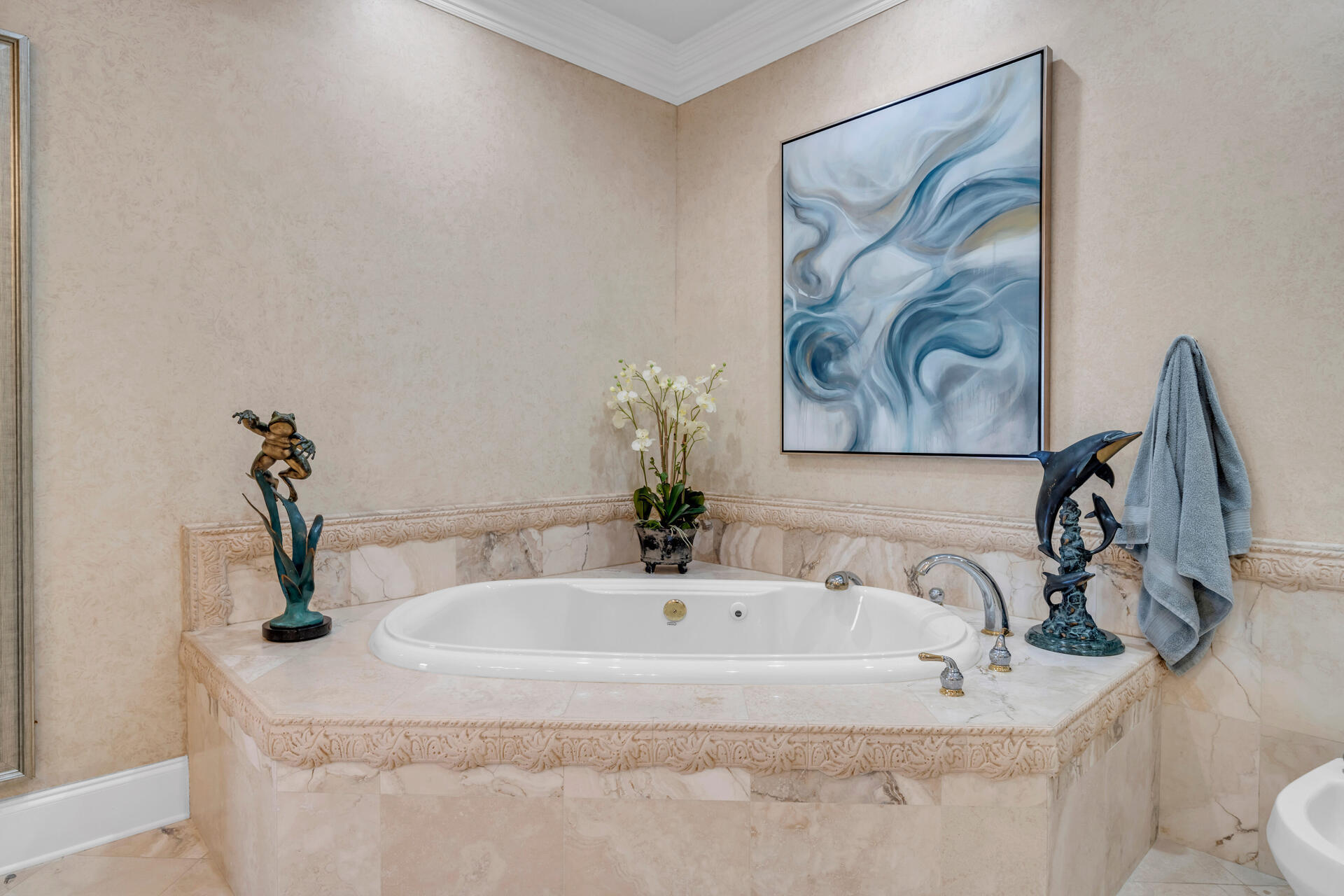 TRANQUIL HARBOR - Residential