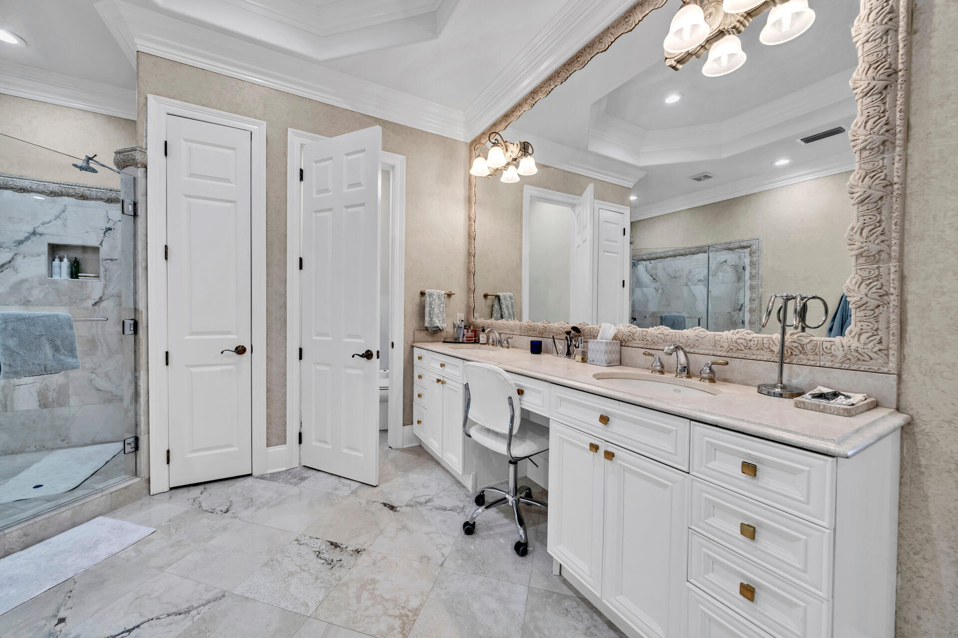 TRANQUIL HARBOR - Residential