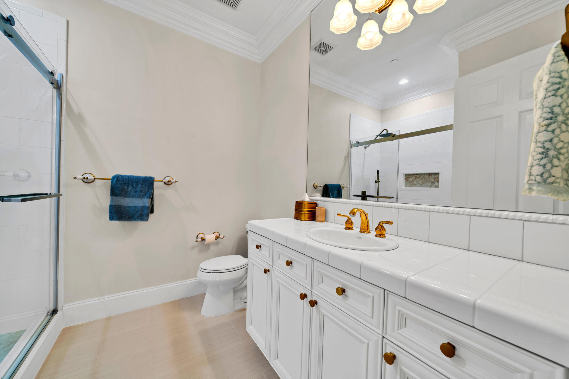 TRANQUIL HARBOR - Residential