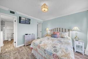 PINNACLE PORT - Residential