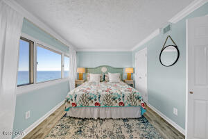 PINNACLE PORT - Residential