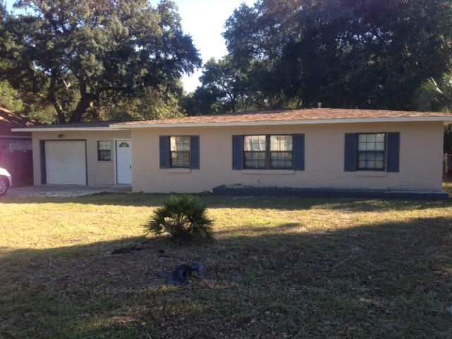 ELLIOTTS POINT 4TH ADDN - Residential