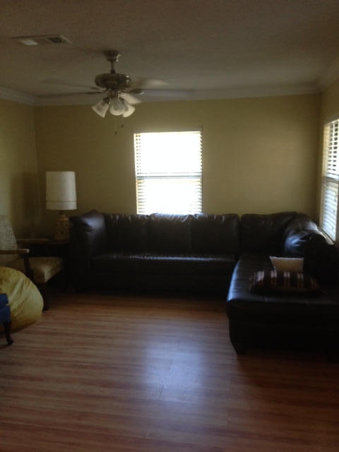 ELLIOTTS POINT 4TH ADDN - Residential