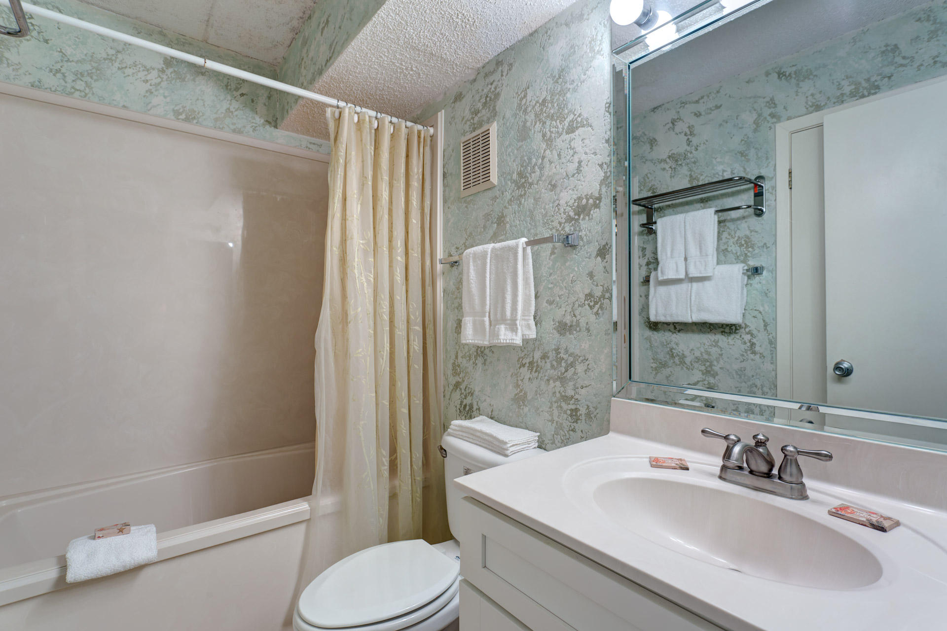 SILVER DUNES CONDO - Residential