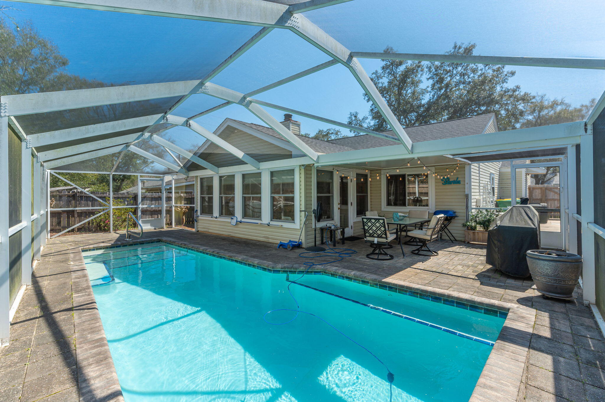 CEDAR RIDGE - Residential