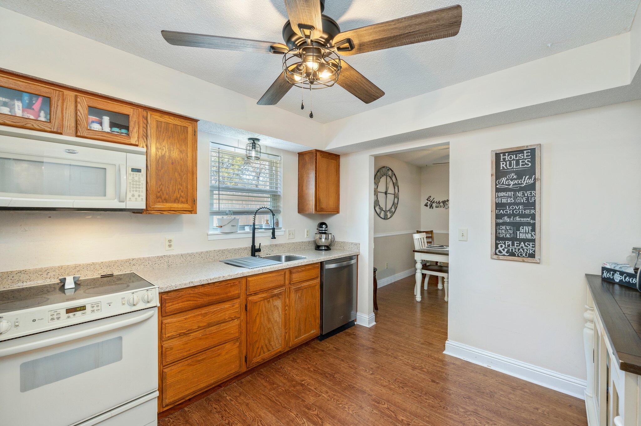 CEDAR RIDGE - Residential