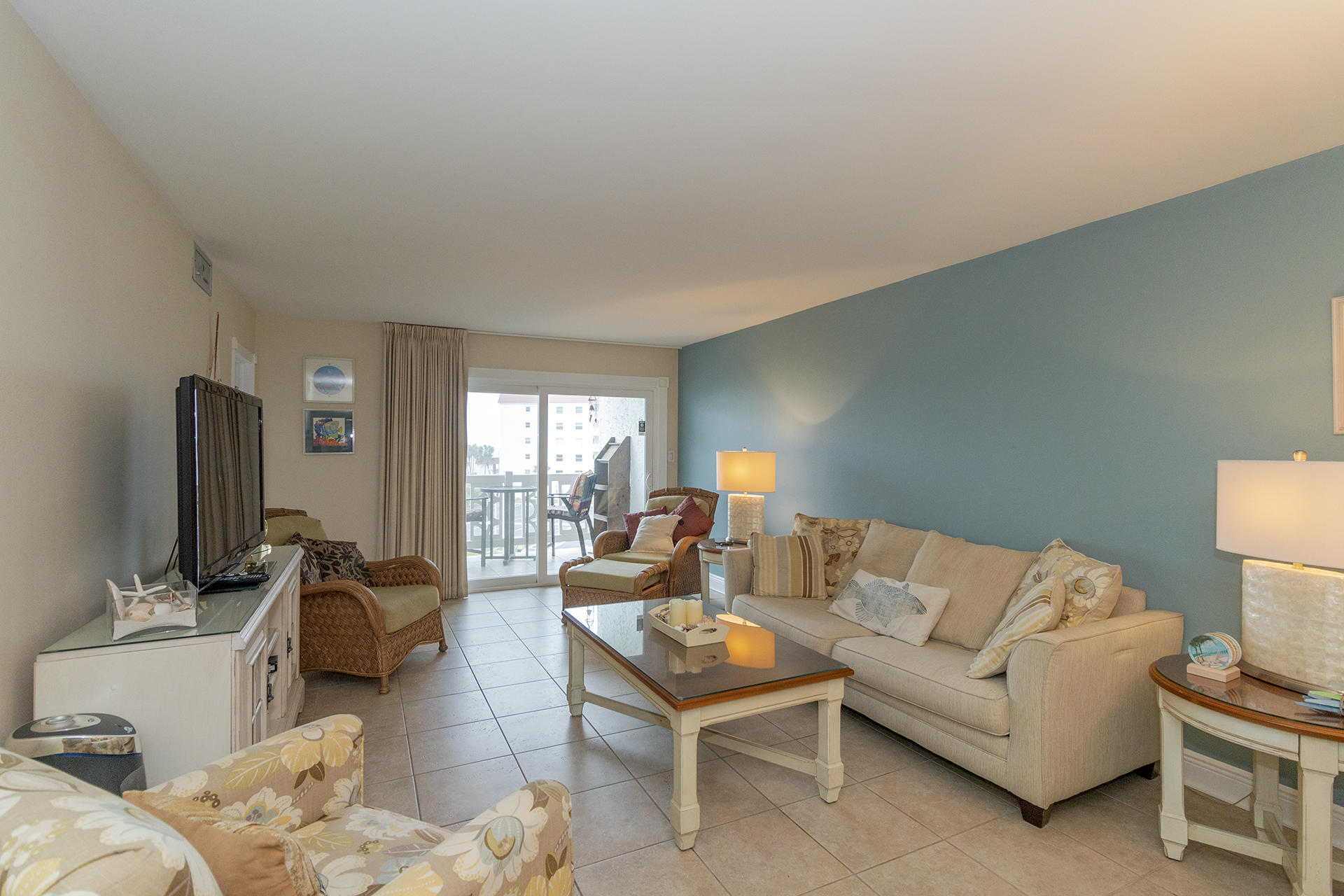 EL MATADOR CONDO - Residential