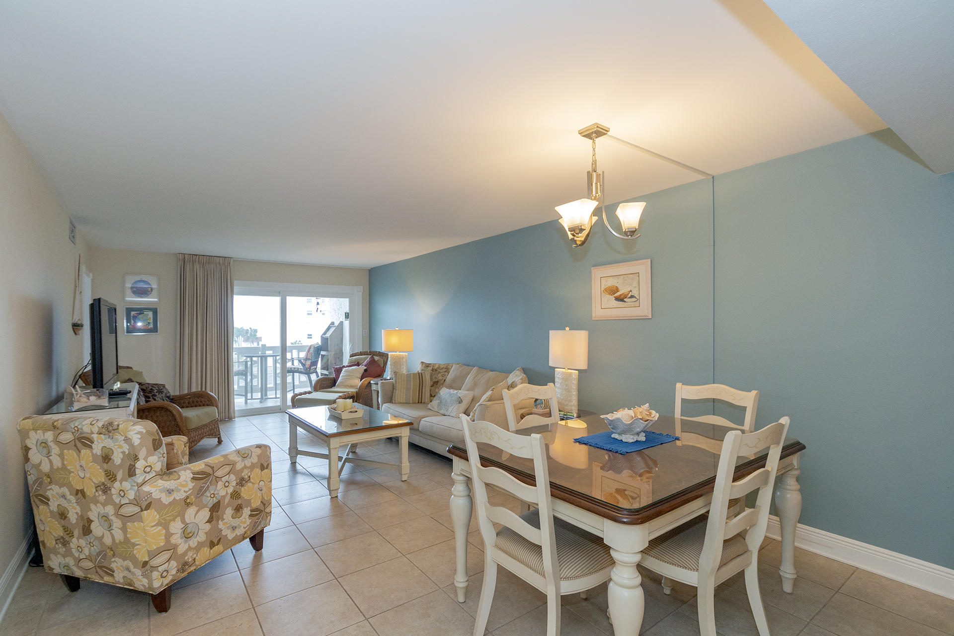 EL MATADOR CONDO - Residential