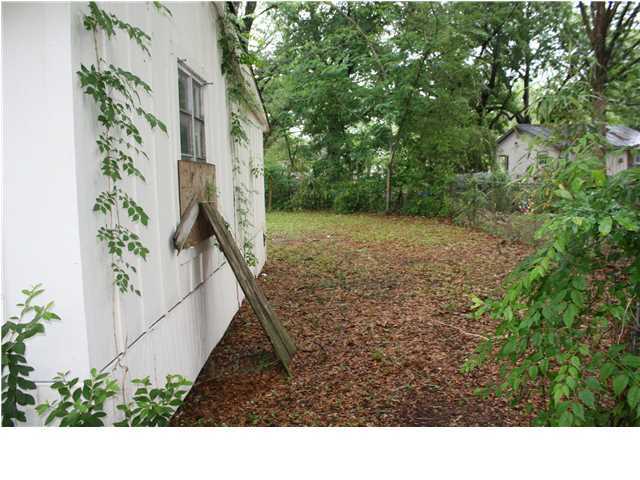 CRESTVIEW - Residential