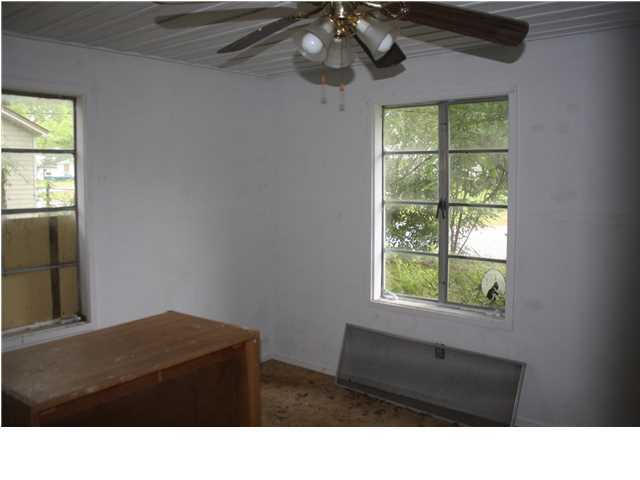 CRESTVIEW - Residential