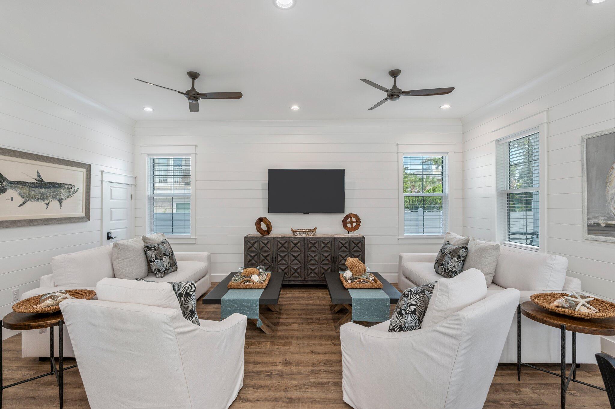 SANDPIPER BEACH COLONY UNREC - Residential