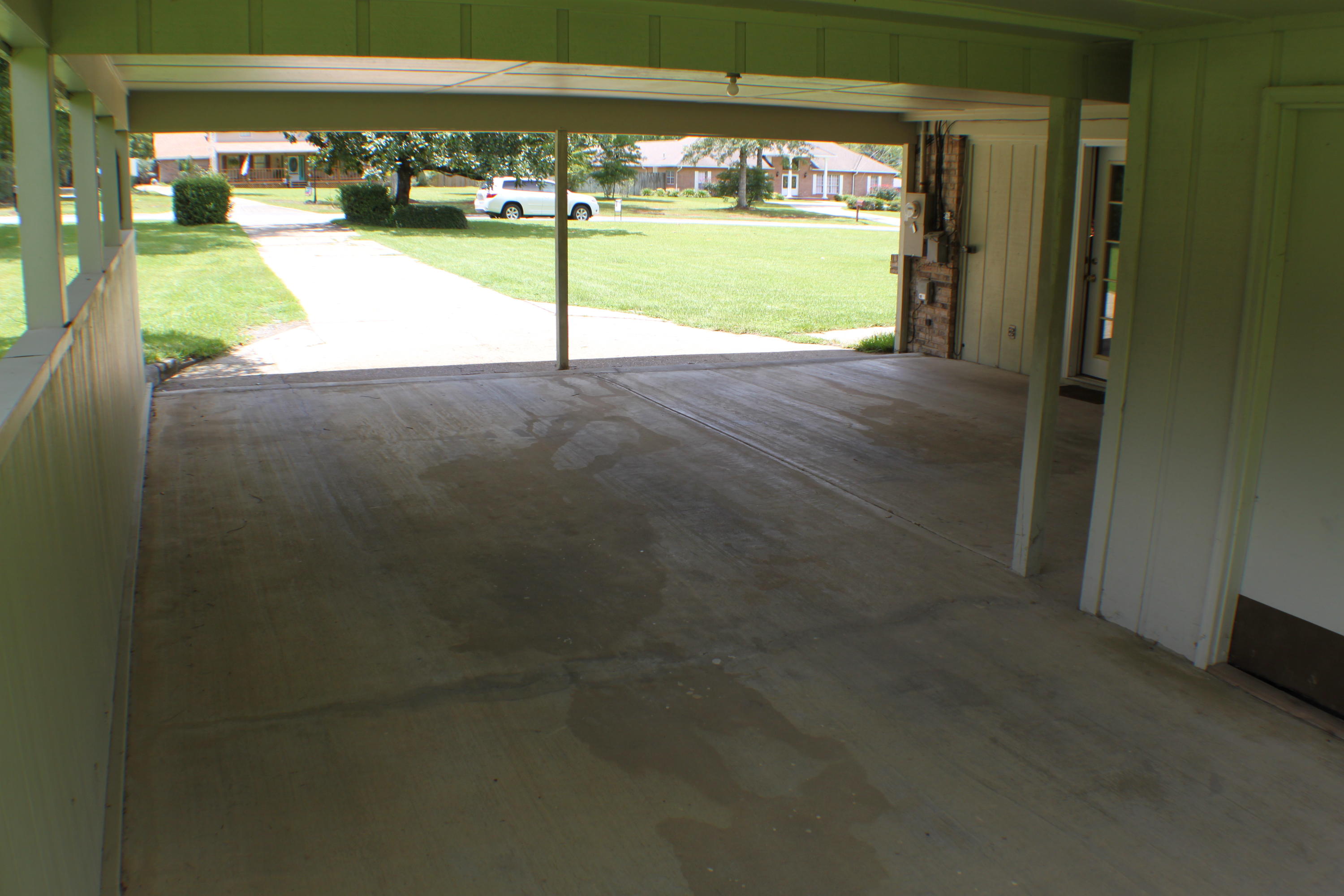 HOLLY HILLS - Residential