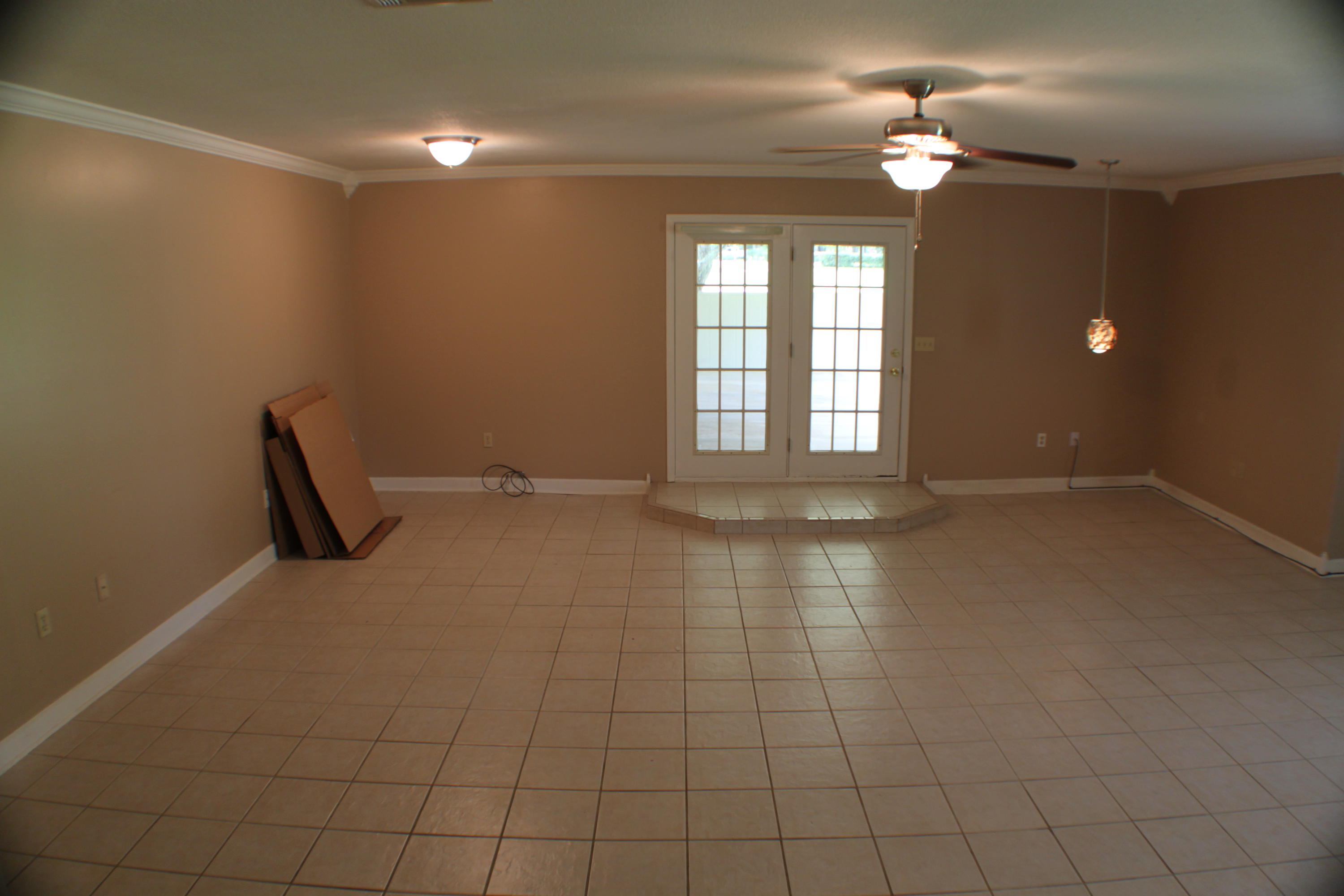 HOLLY HILLS - Residential