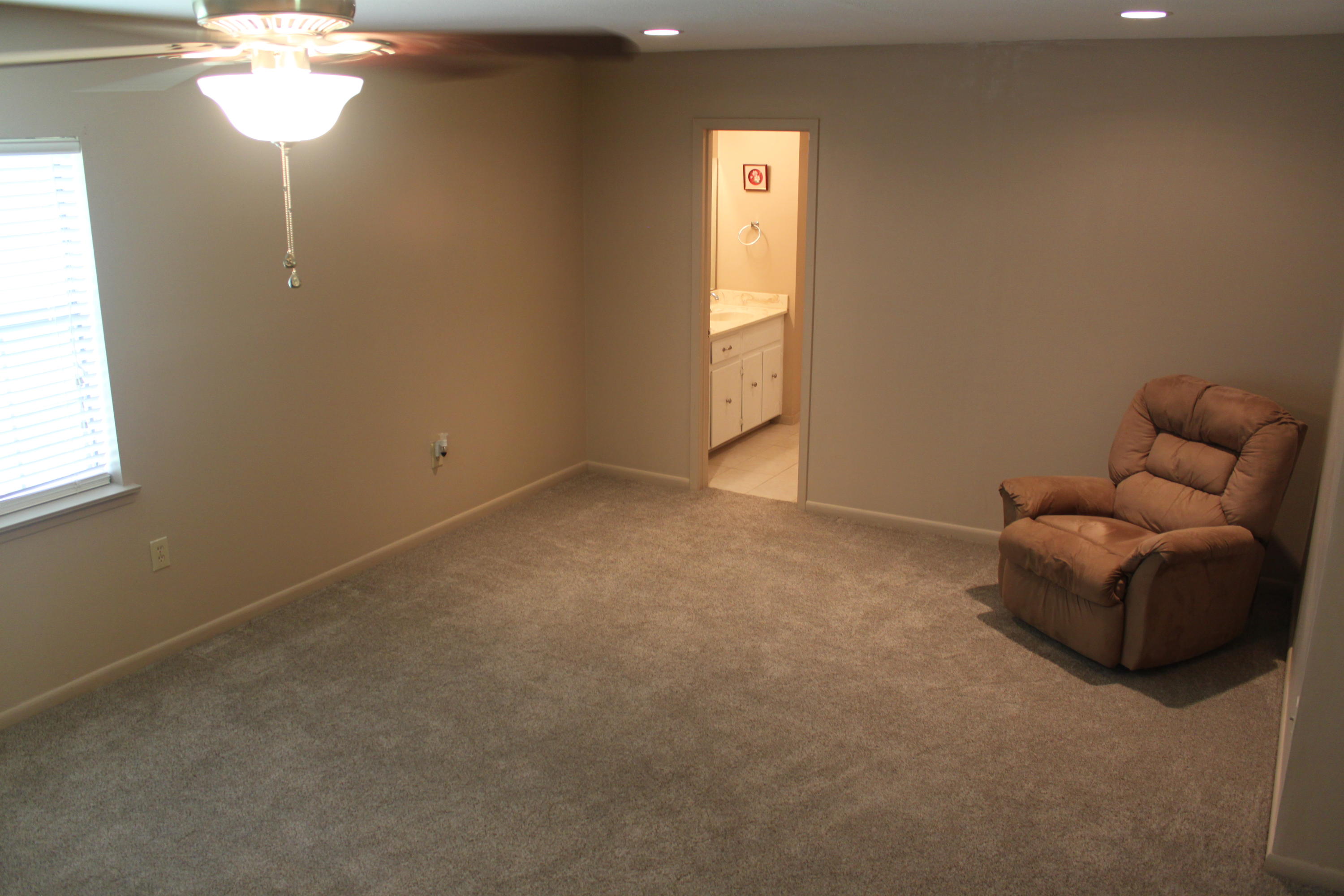 HOLLY HILLS - Residential