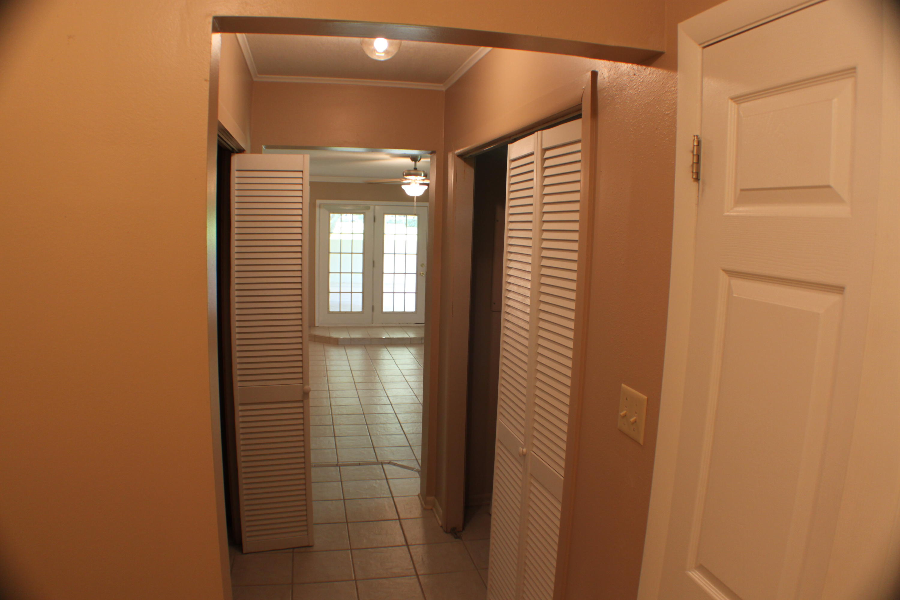 HOLLY HILLS - Residential