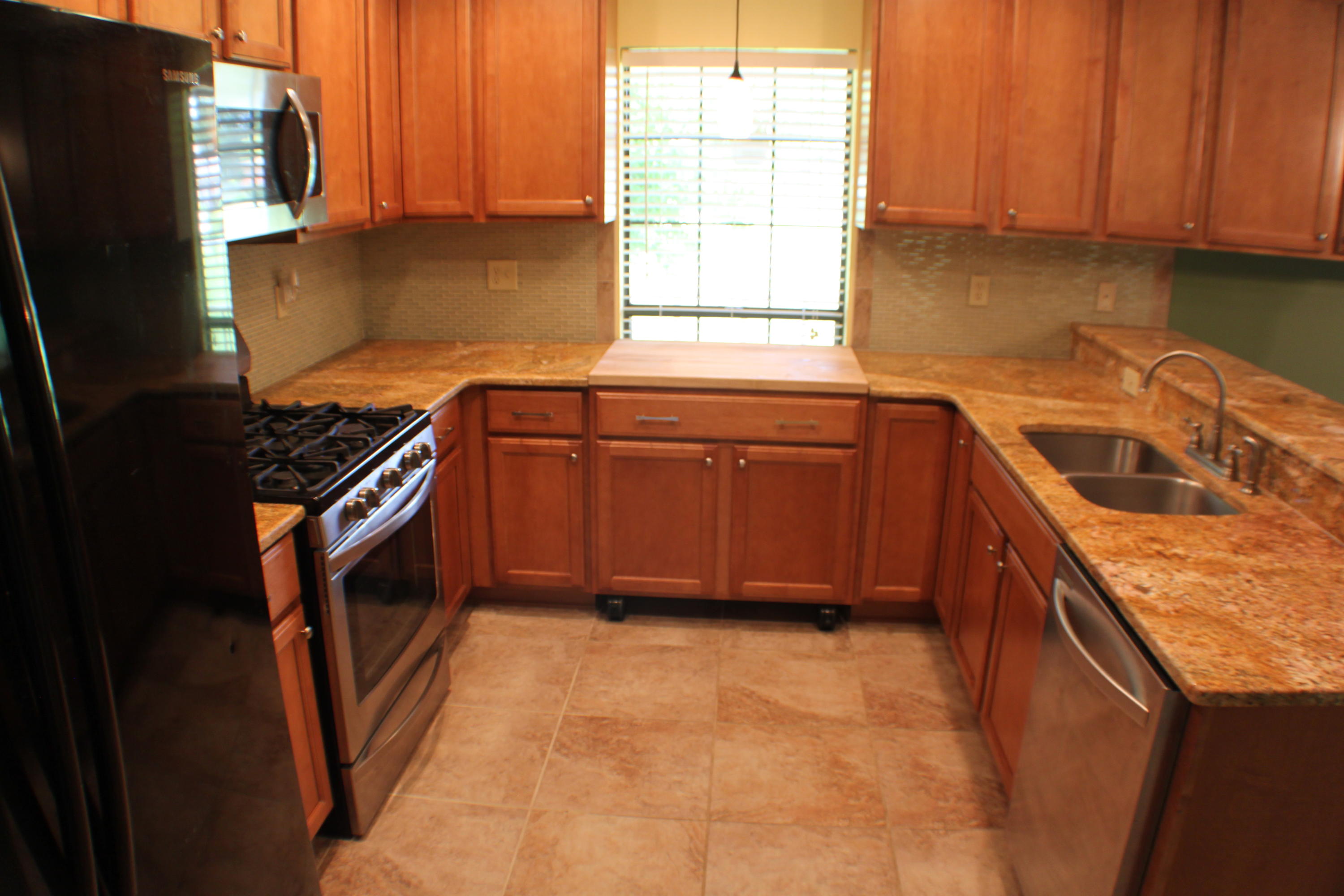 HOLLY HILLS - Residential