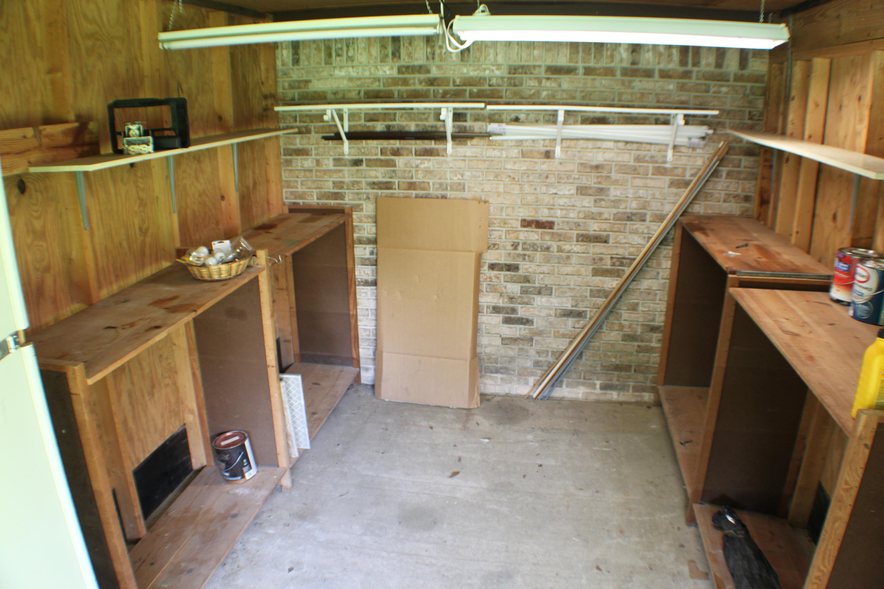 HOLLY HILLS - Residential