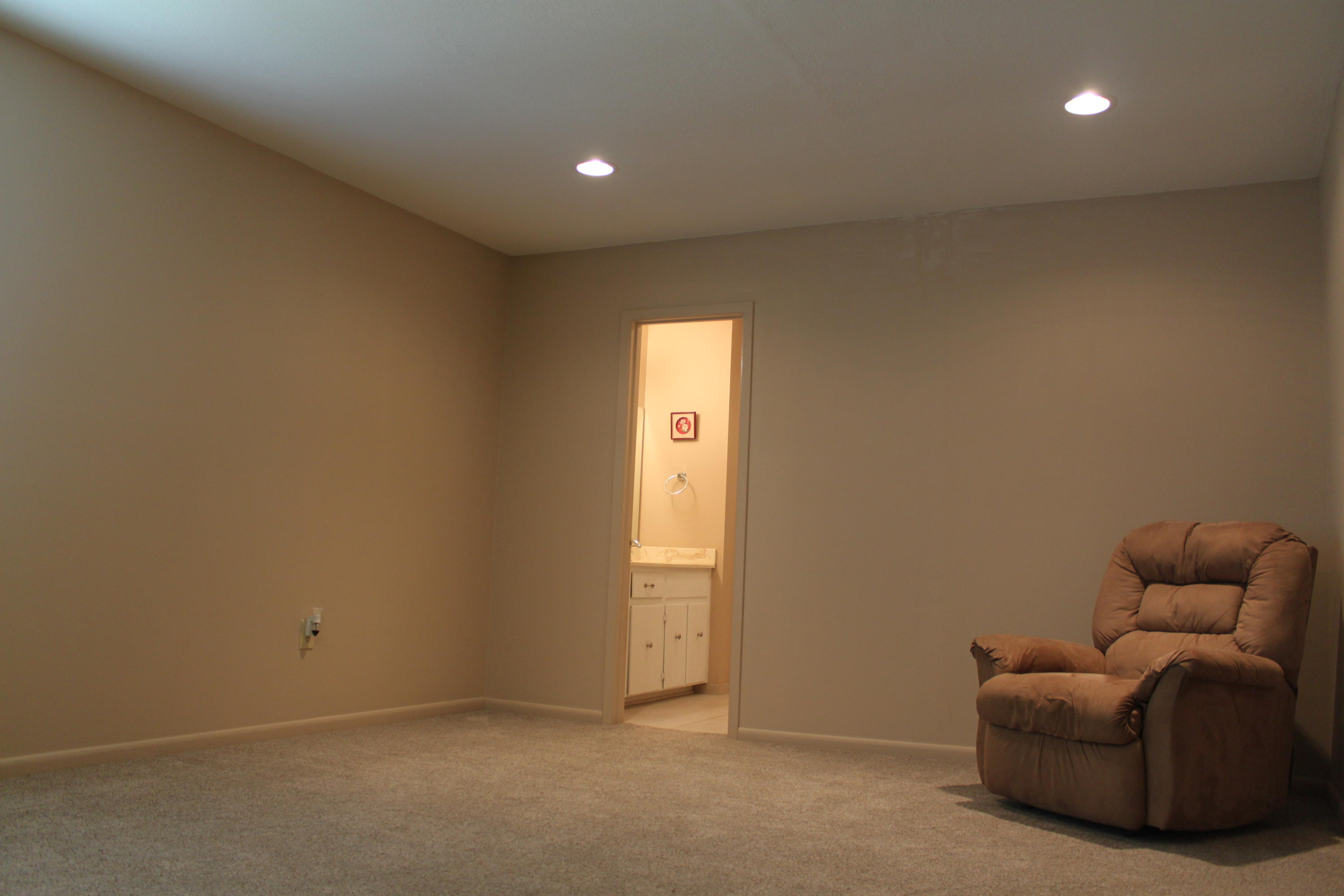 HOLLY HILLS - Residential