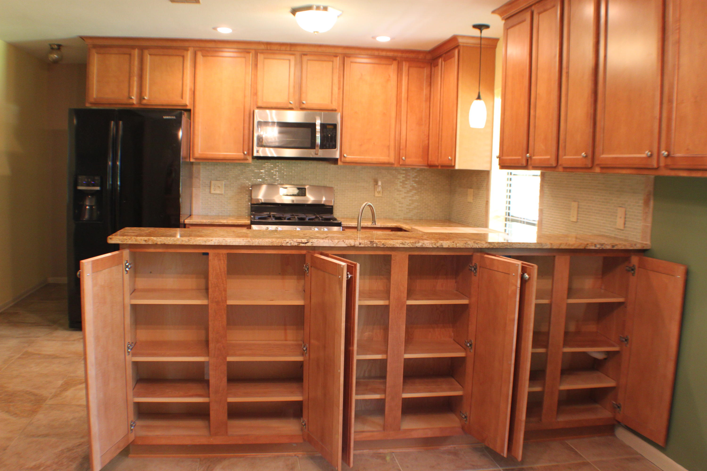 HOLLY HILLS - Residential