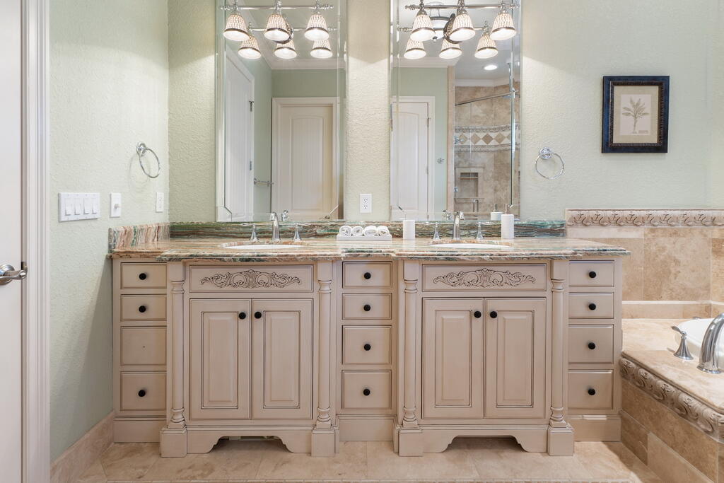 Avalon Beach Estates - Residential