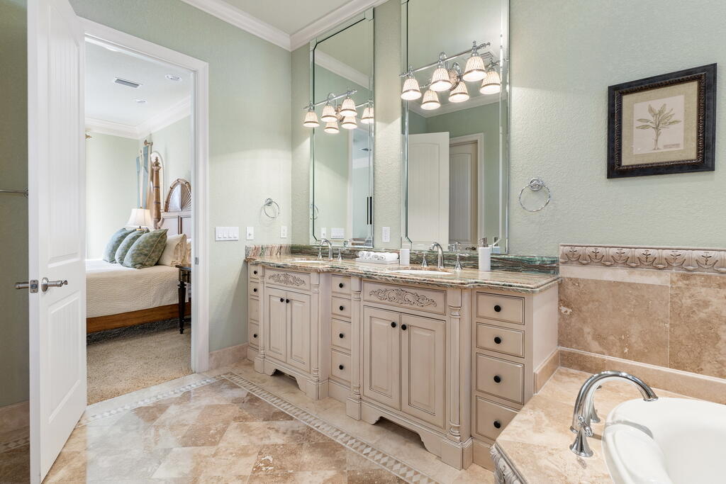 Avalon Beach Estates - Residential