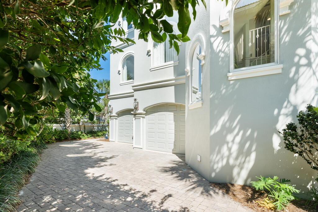 Avalon Beach Estates - Residential