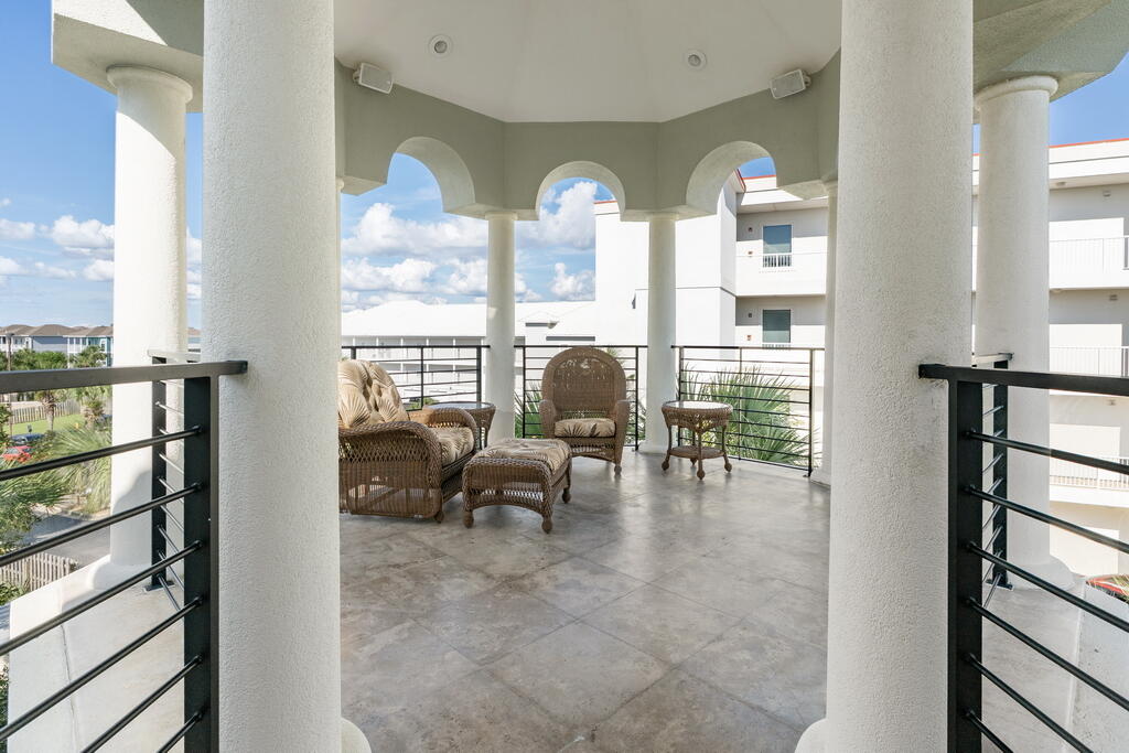 Avalon Beach Estates - Residential