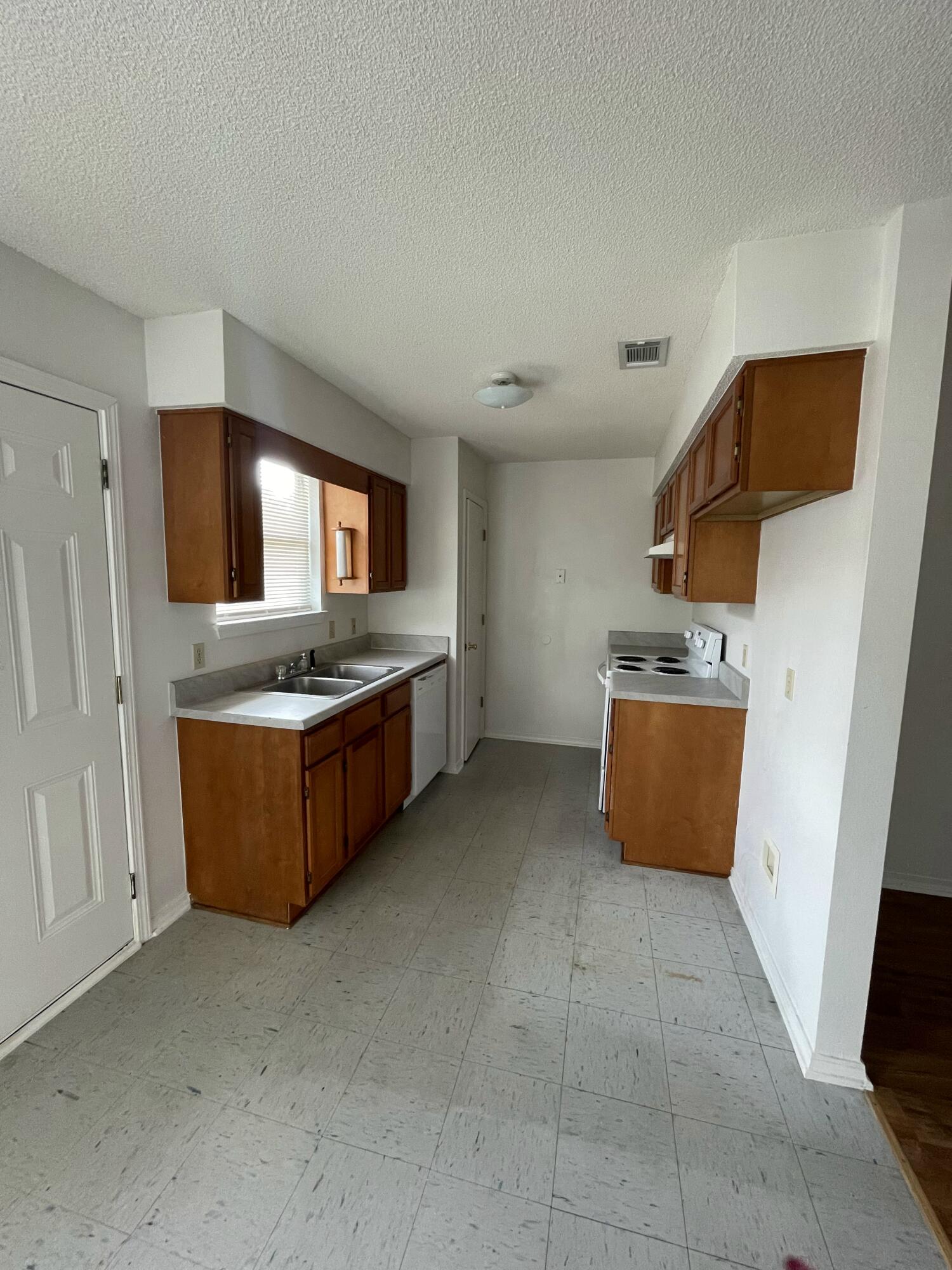 BAY PINES VILLAS - Residential