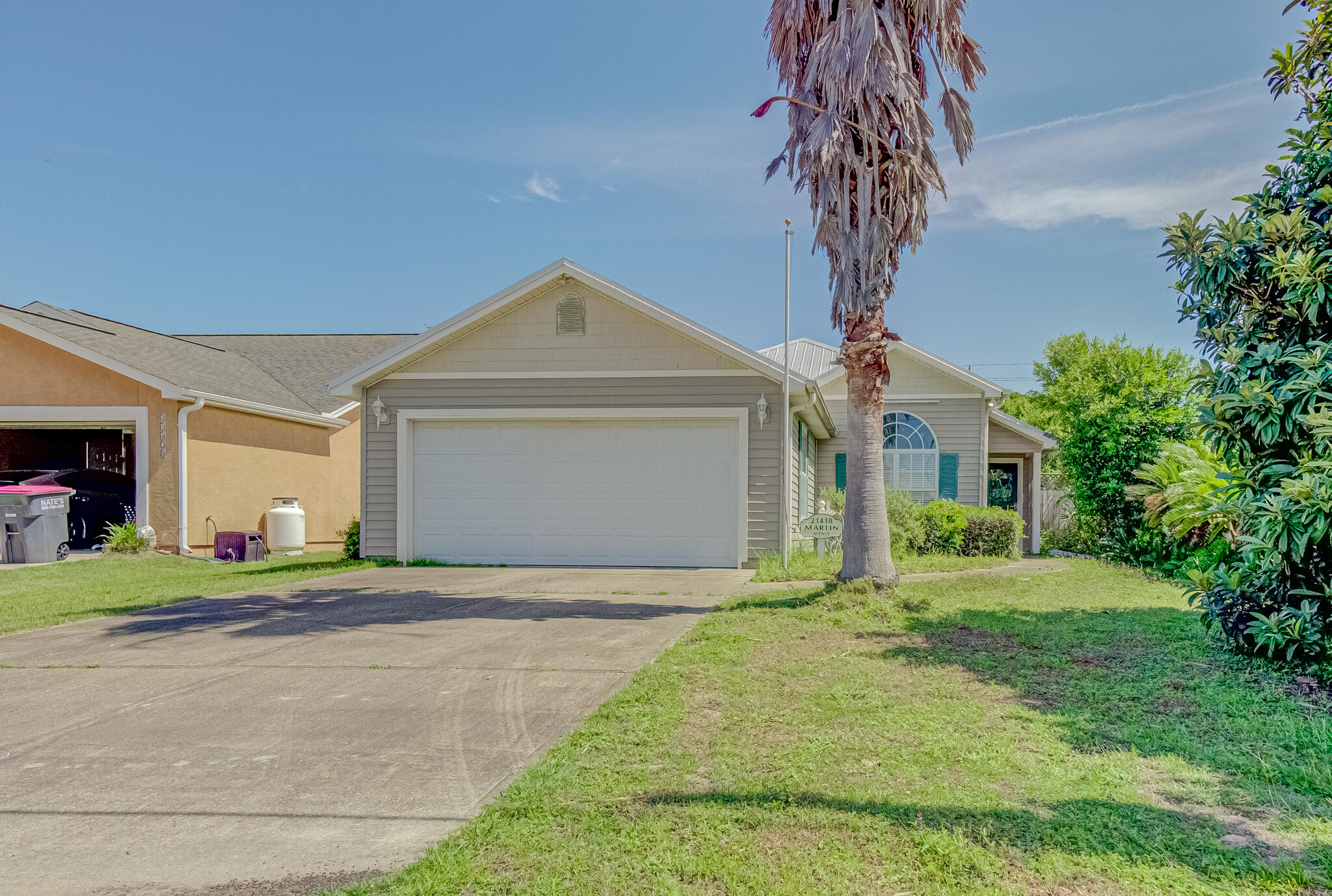 RIVIERA BEACH - Residential