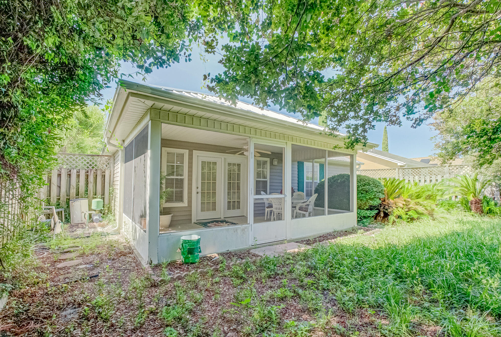 RIVIERA BEACH - Residential