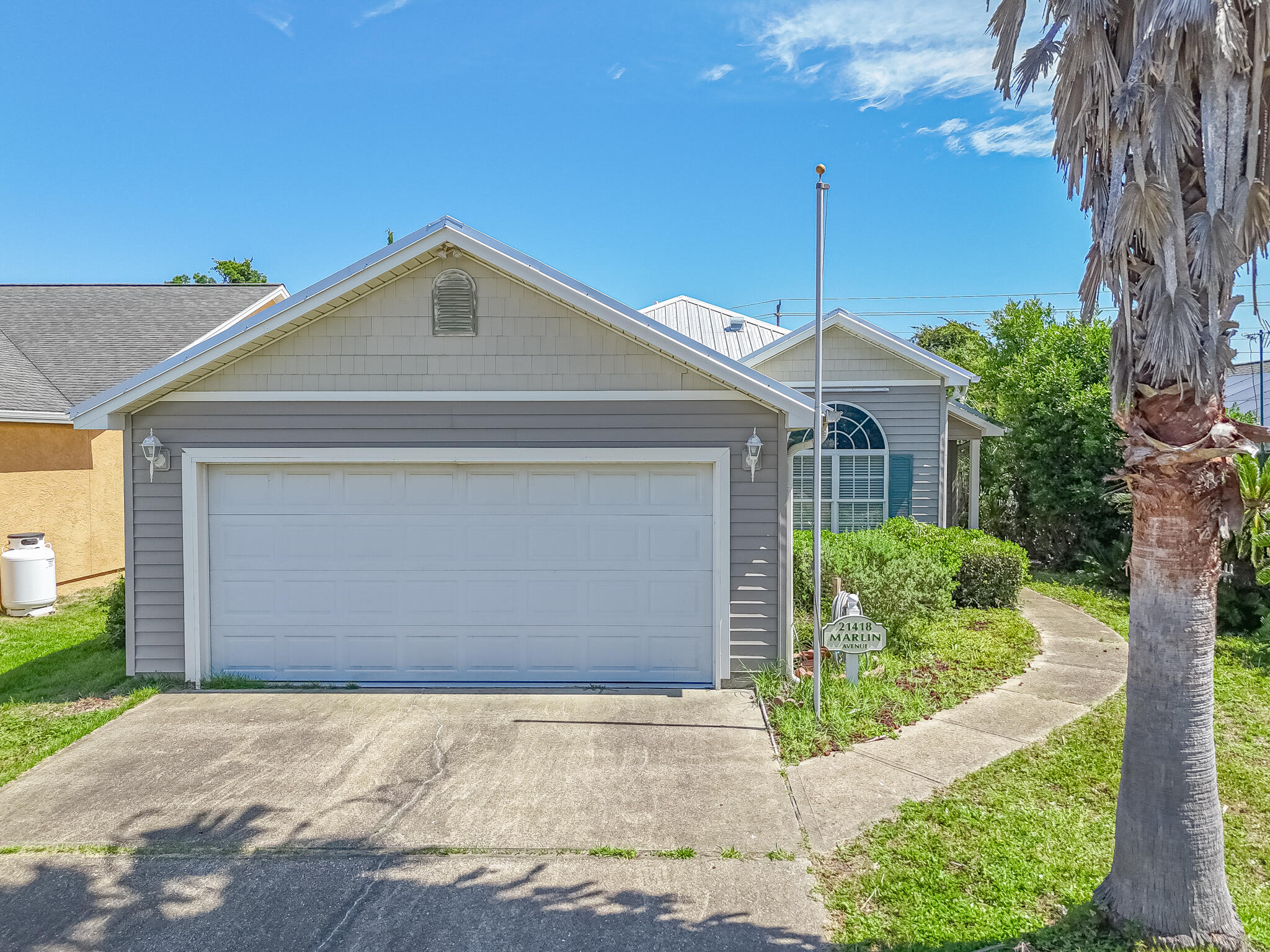 RIVIERA BEACH - Residential