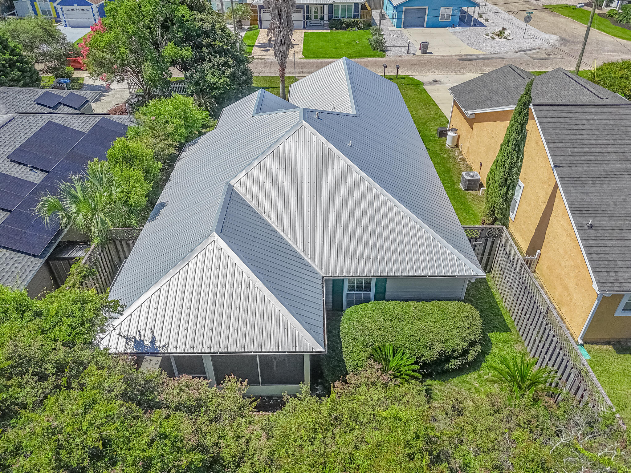 RIVIERA BEACH - Residential
