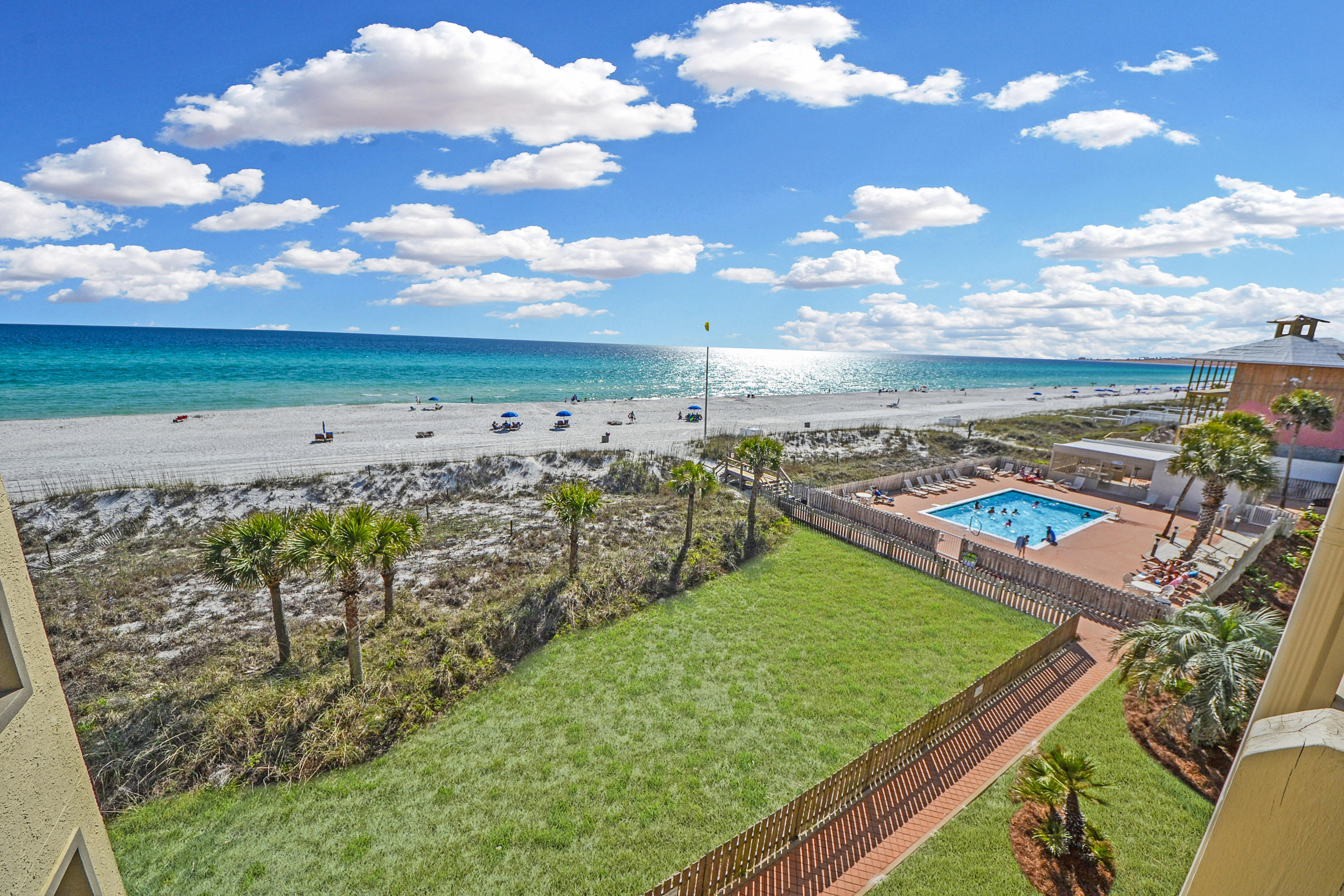 RAMSGATE HARBOUR PH 3 CONDO - Residential