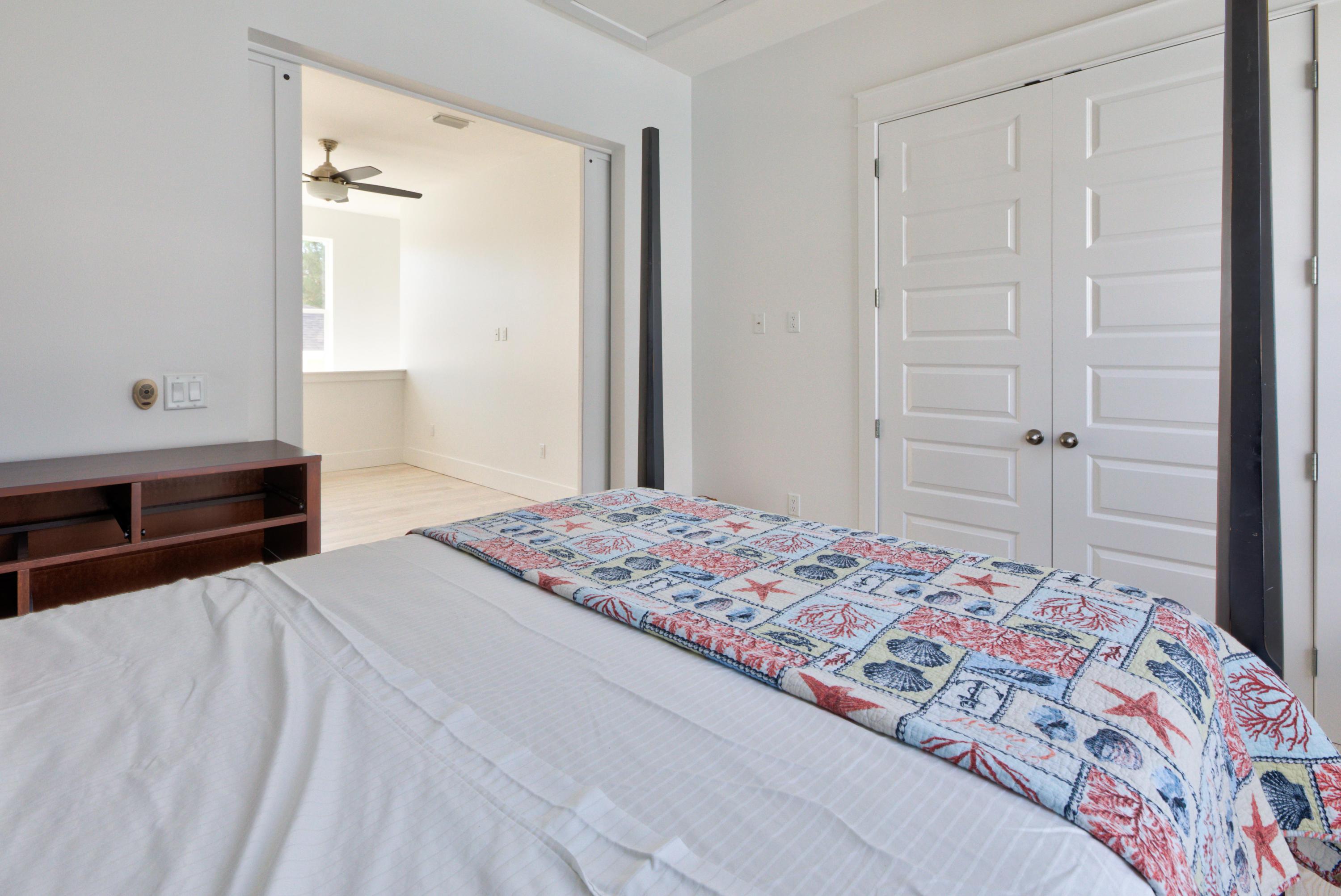 GULF SHORE MANOR - Residential