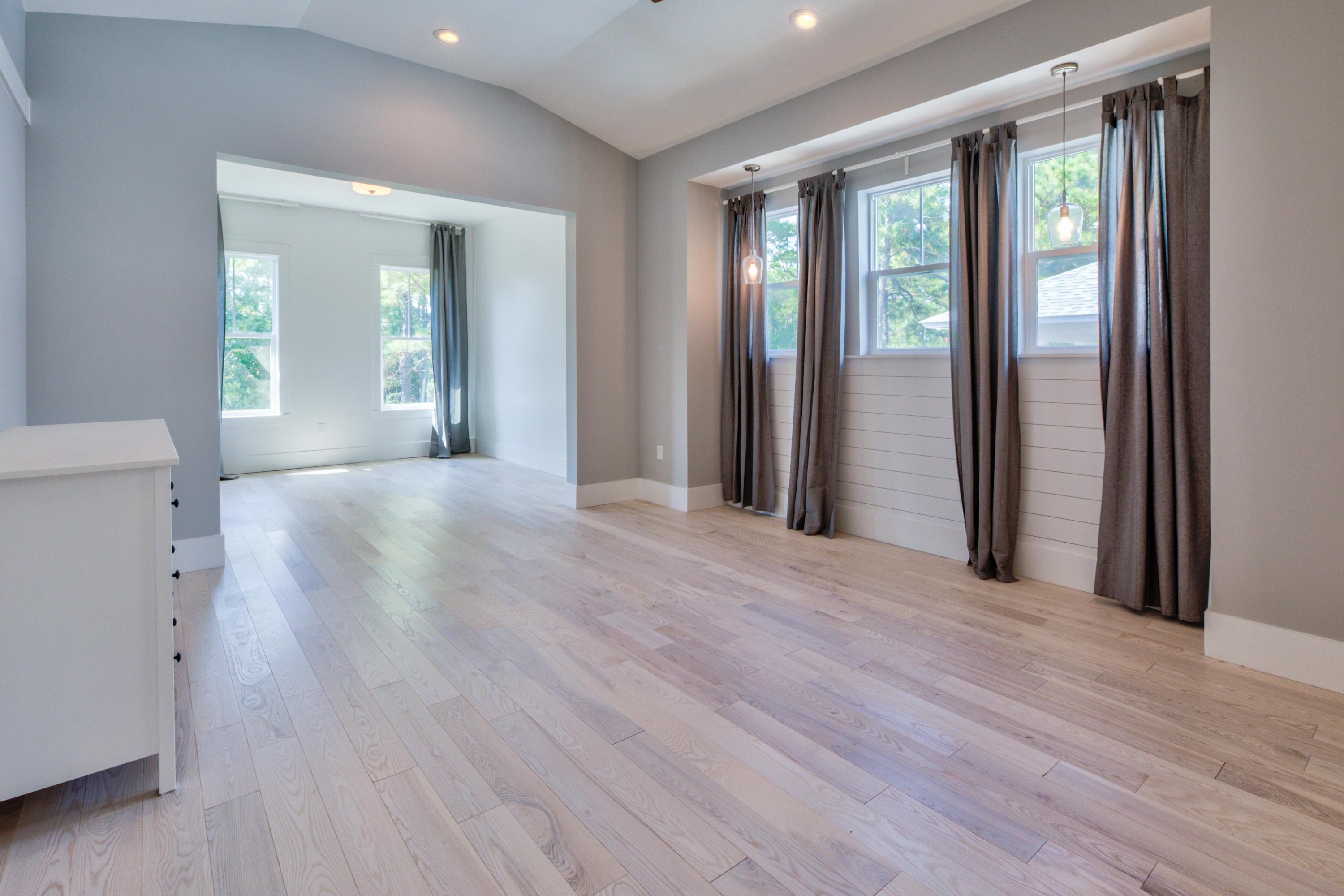 GULF SHORE MANOR - Residential