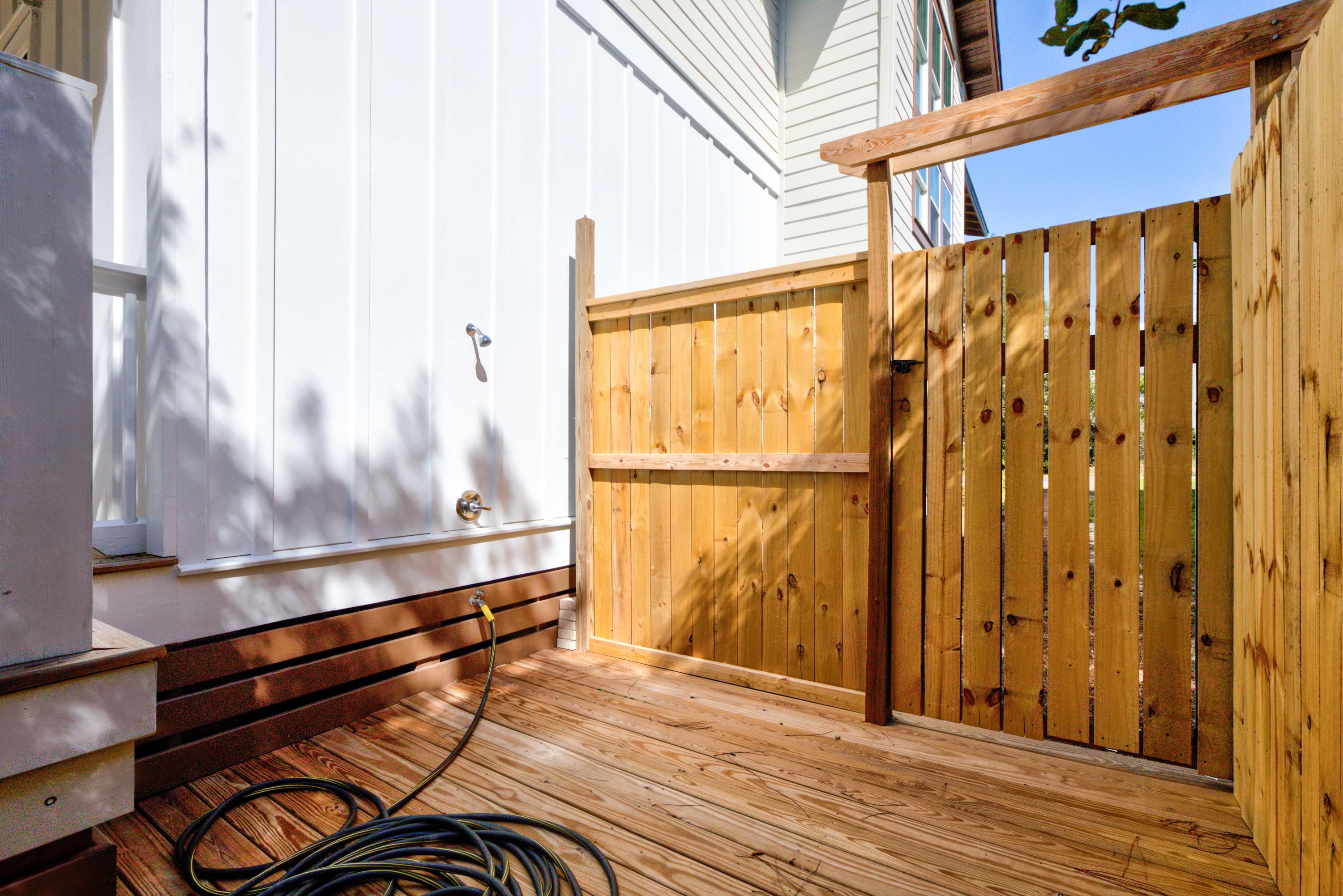 GULF SHORE MANOR - Residential